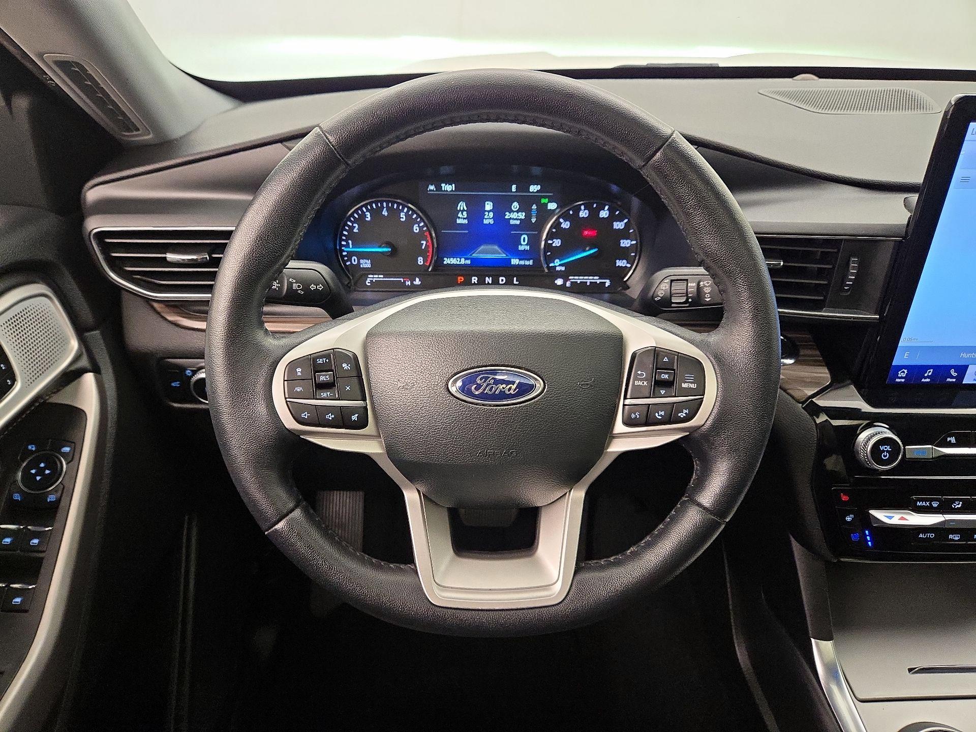 Thumbnail: 2023 Ford Explorer - 10