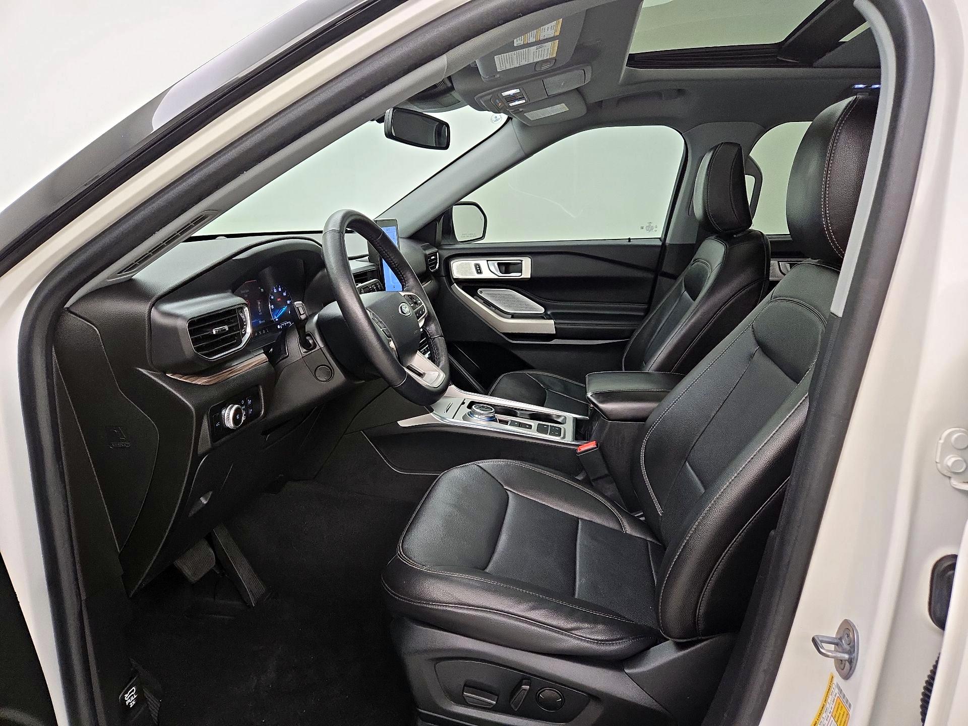 Thumbnail: 2023 Ford Explorer - 11