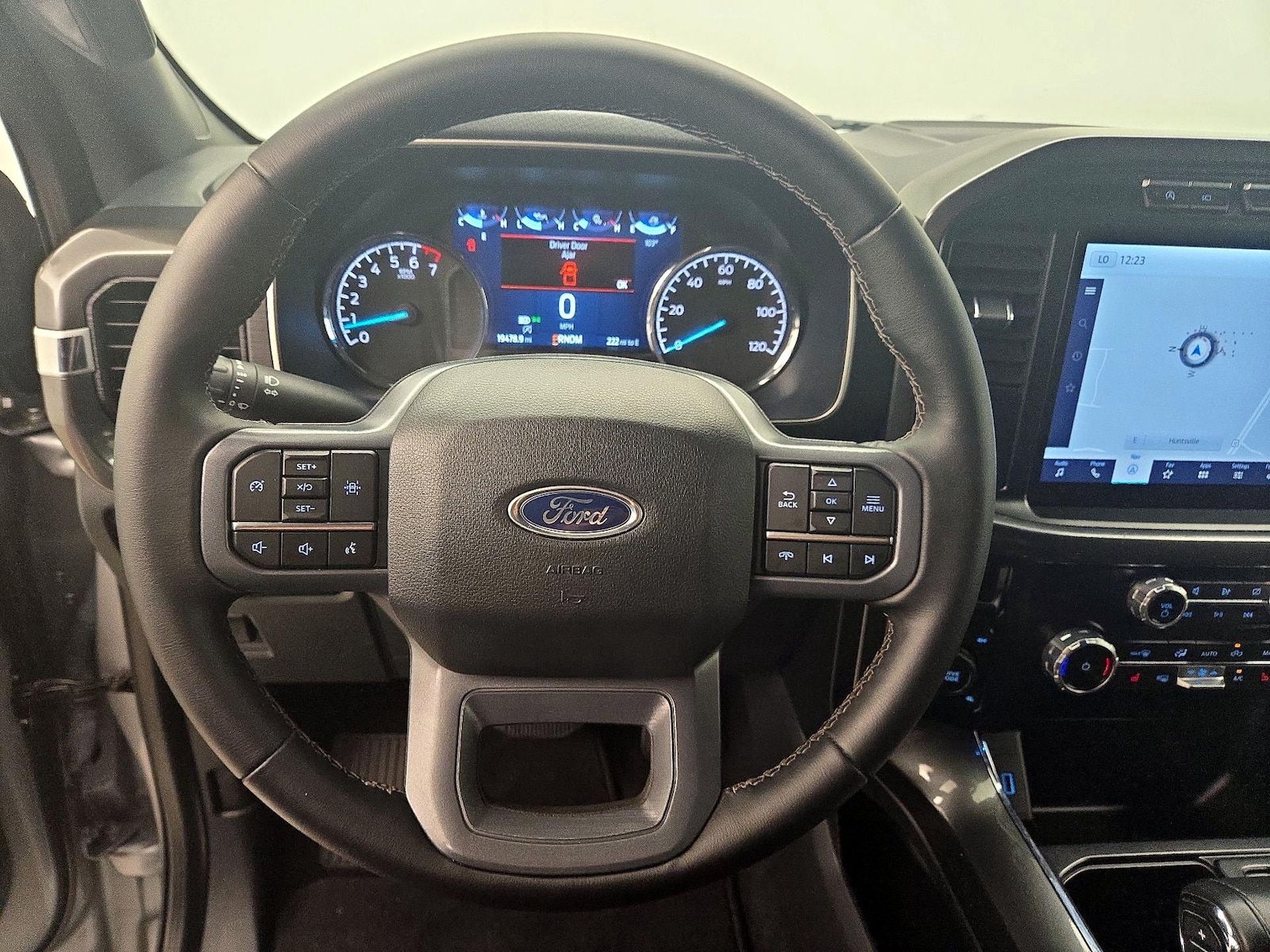 2023 Ford F-150 XLT - Photo 11