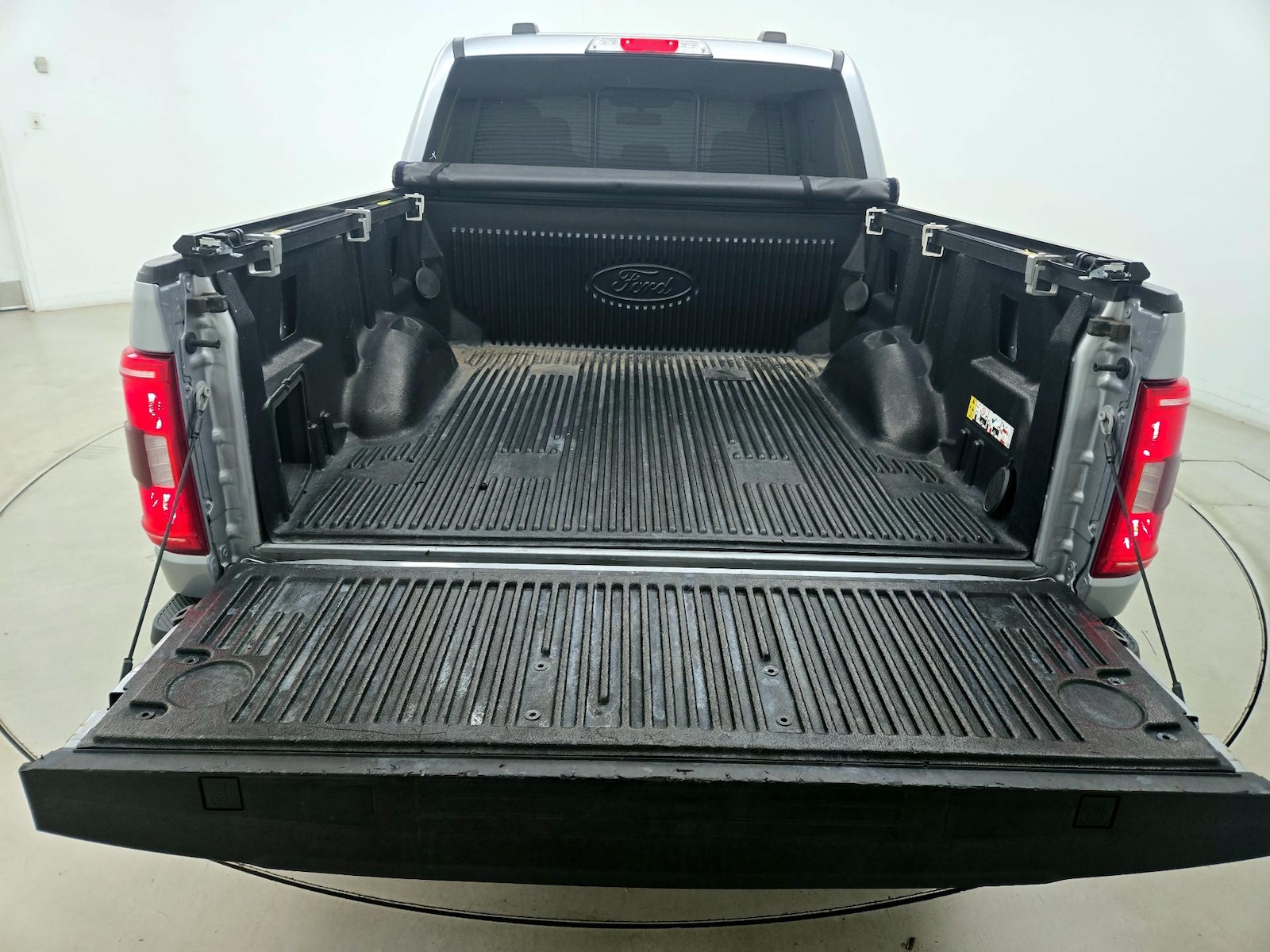 2023 Ford F-150 XLT - Photo 22