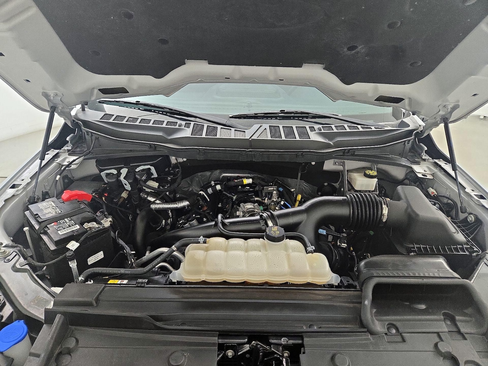 2023 Ford F-150 XLT - Photo 23