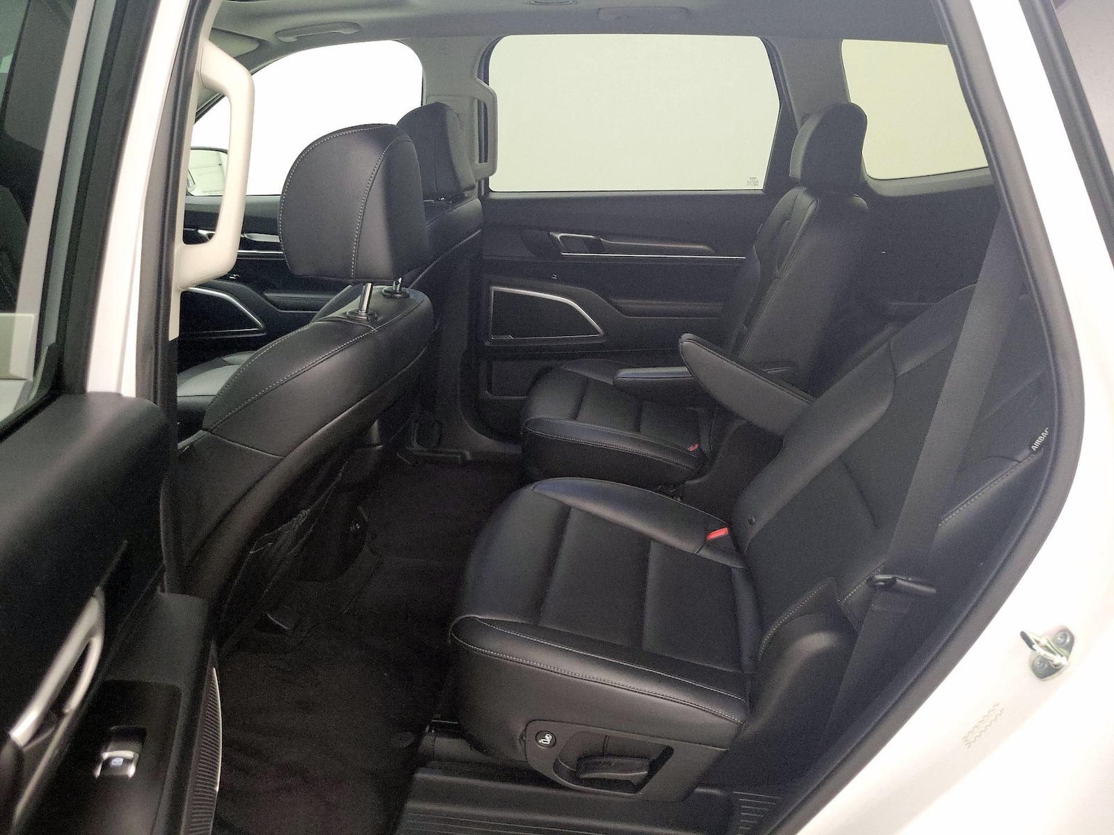 2025 Kia Telluride S - Photo 22