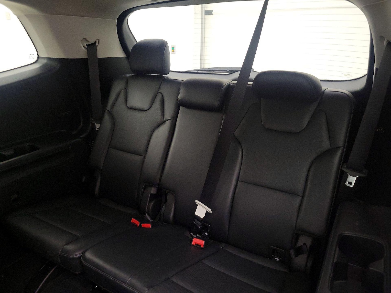 2025 Kia Telluride S - Photo 23