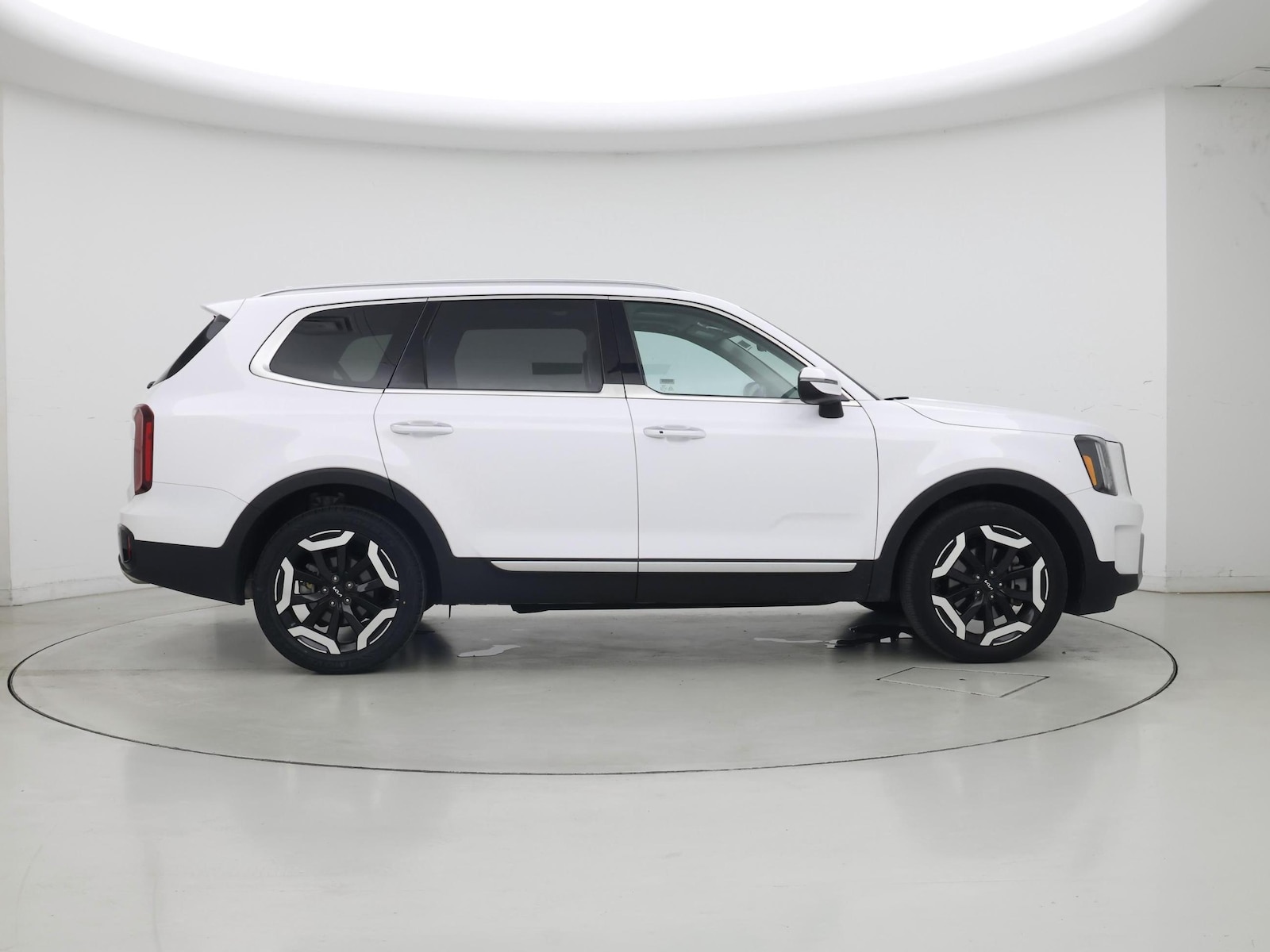 2025 Kia Telluride S - Photo 8