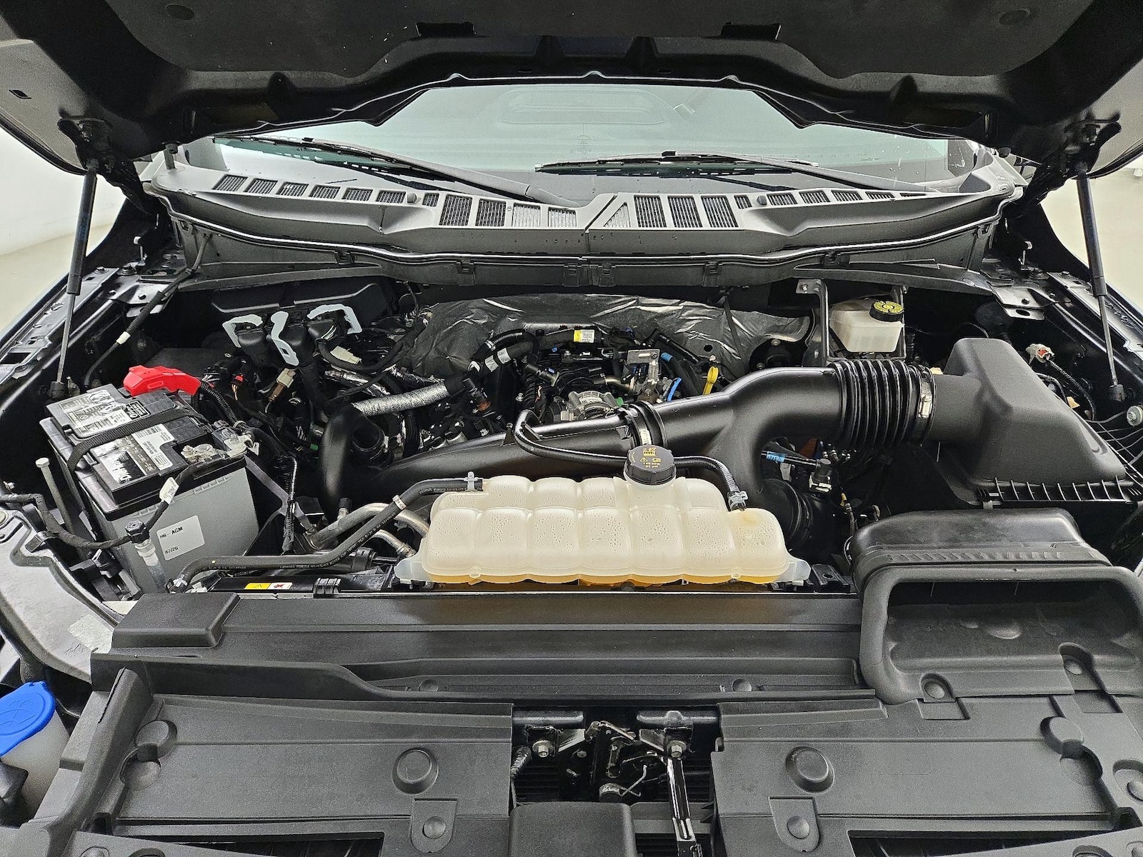 2023 Ford F-150 XLT - Photo 23