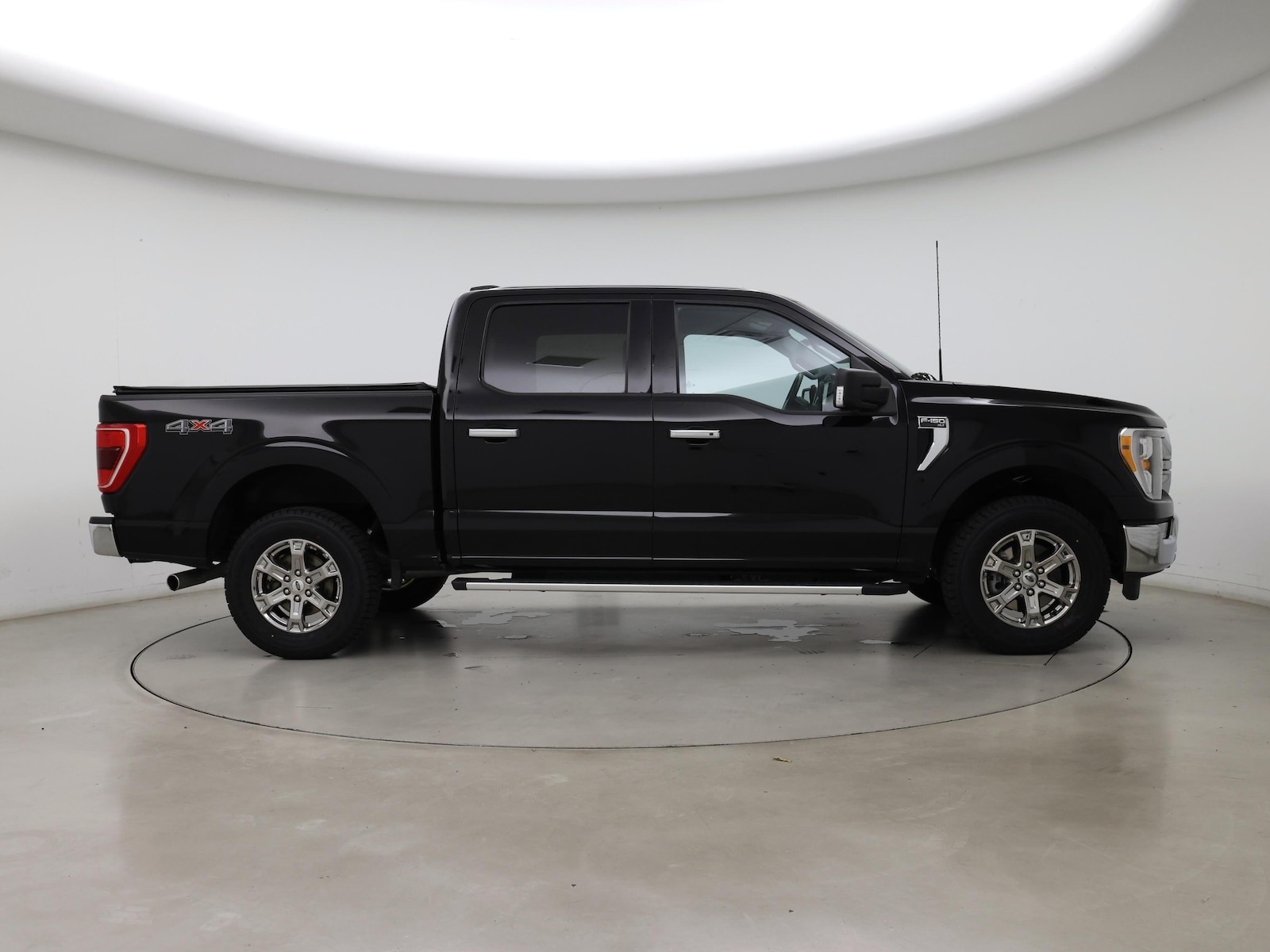 2023 Ford F-150 XLT - Photo 8