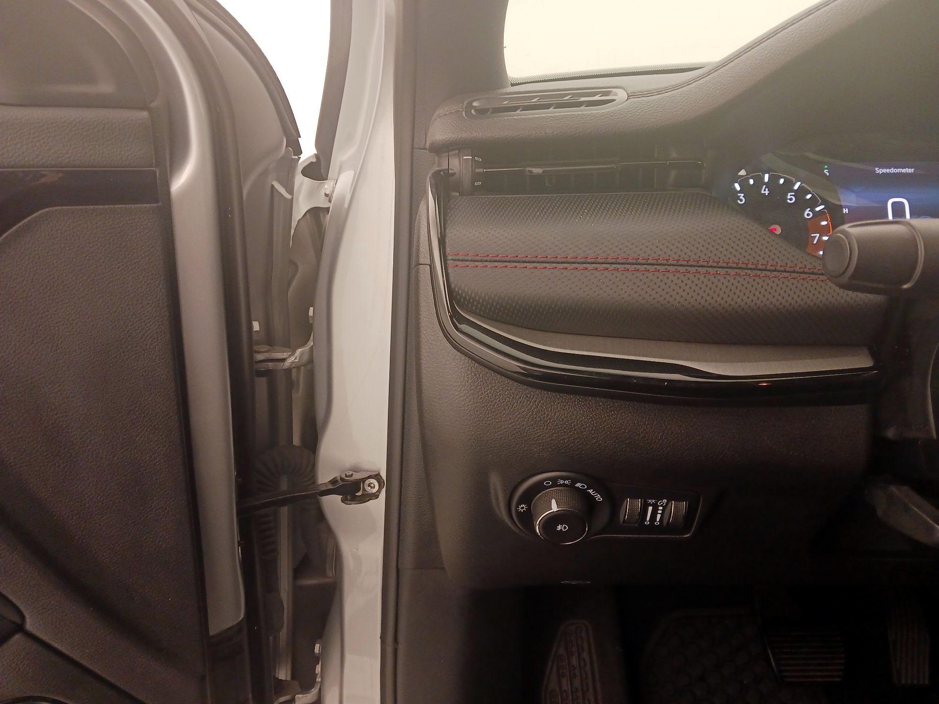 Thumbnail: 2025 Jeep Compass - 13