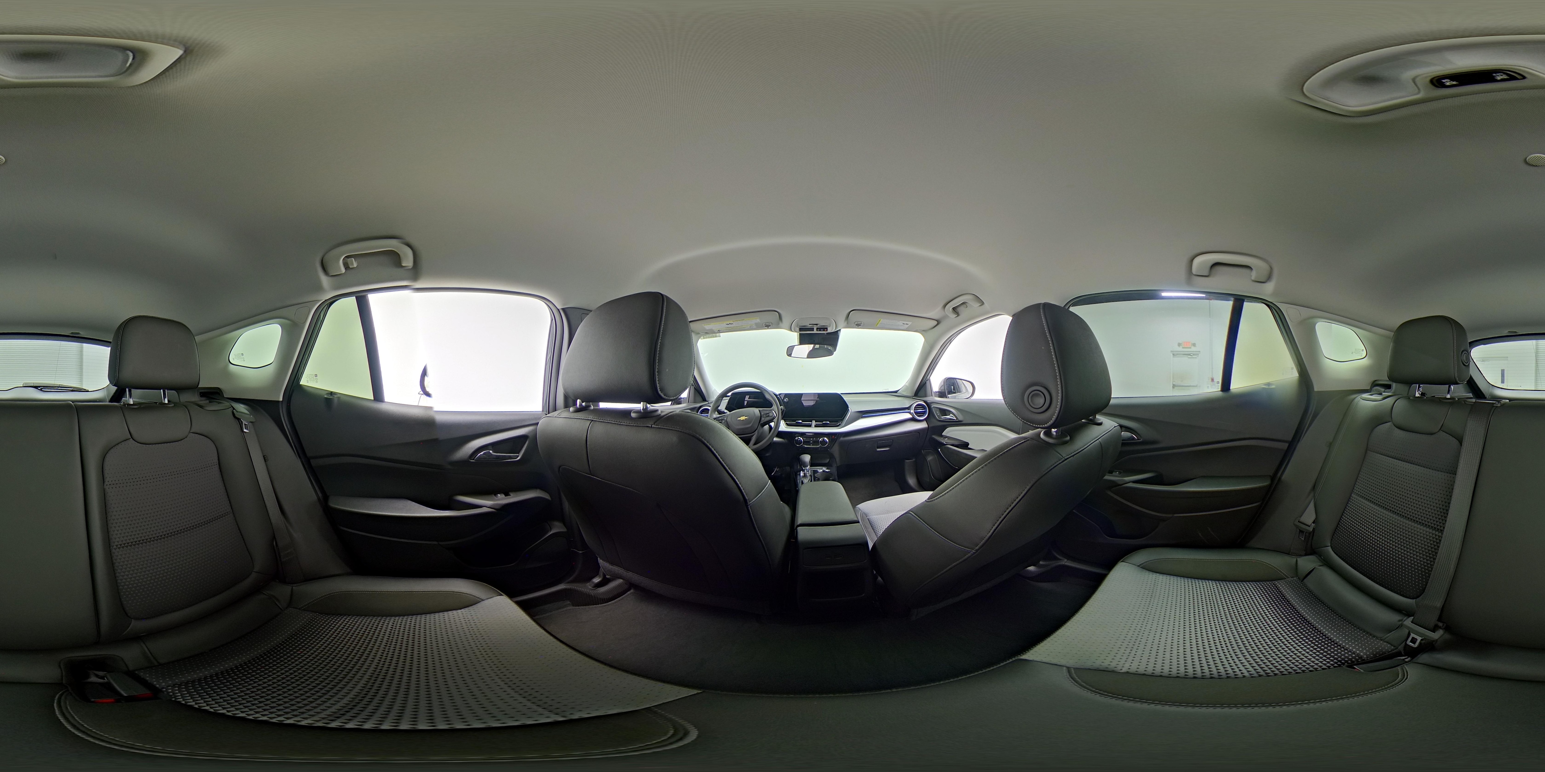 2025 Chevrolet Trax LT - Photo 26