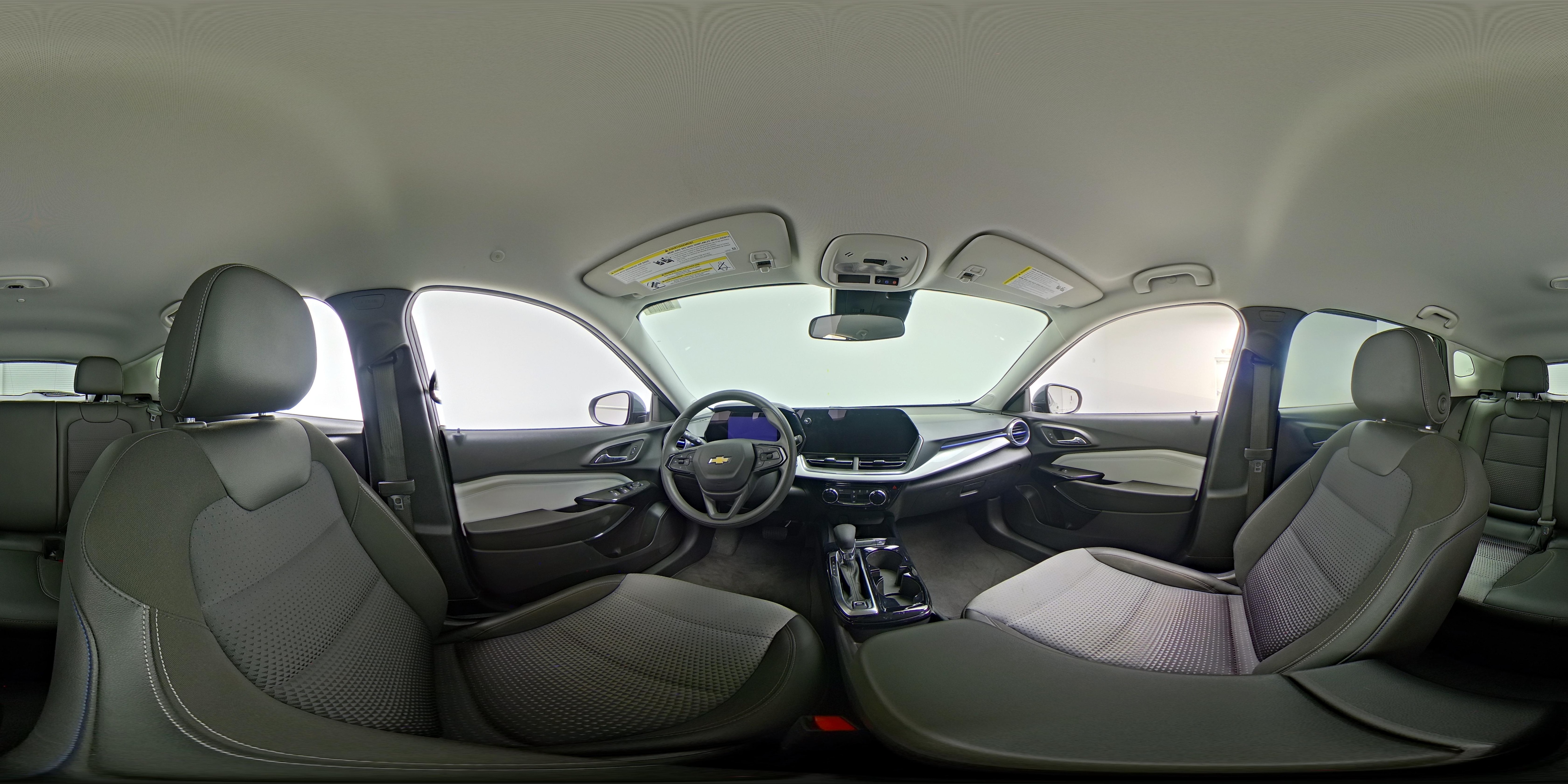 2025 Chevrolet Trax LT - Photo 27
