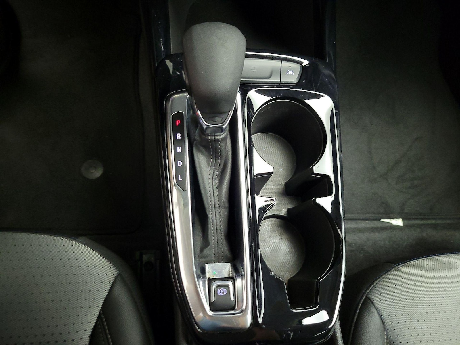 2025 Chevrolet Trax LT - Photo 19