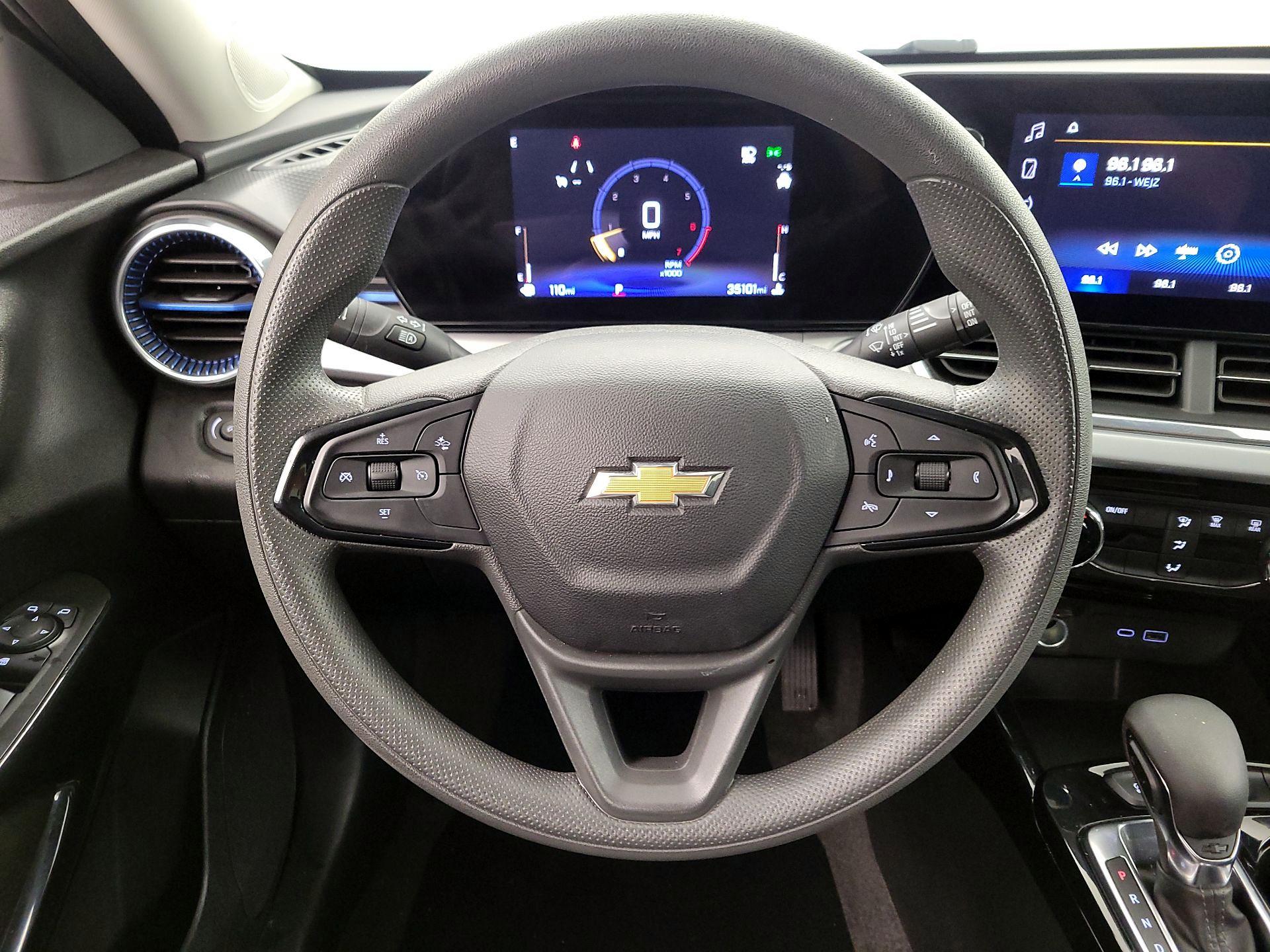Thumbnail: 2025 Chevrolet Trax - 10