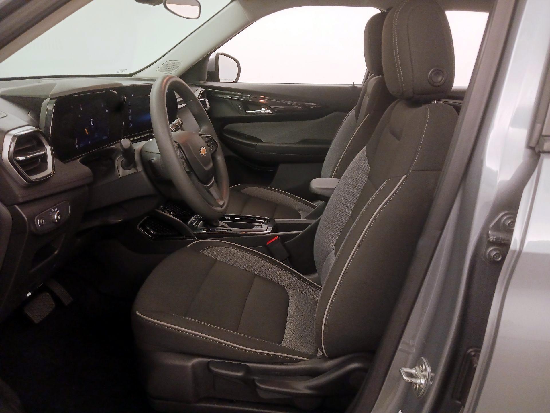 Thumbnail: 2025 Chevrolet TrailBlazer - 11