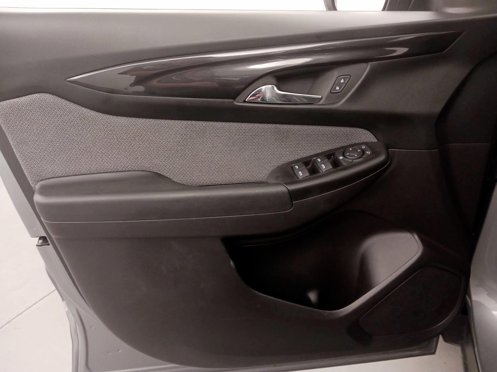 Thumbnail: 2025 Chevrolet TrailBlazer - 12