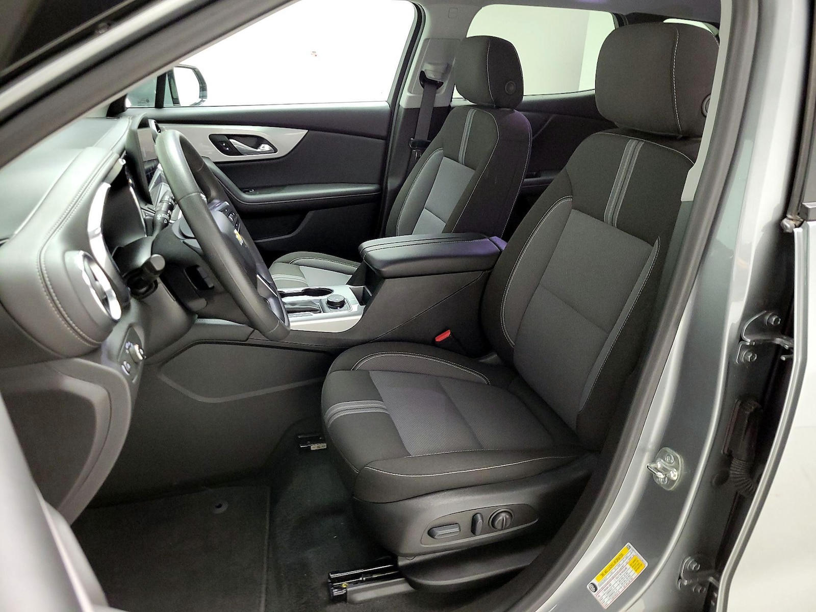 2025 Chevrolet Blazer 2LT - Photo 12