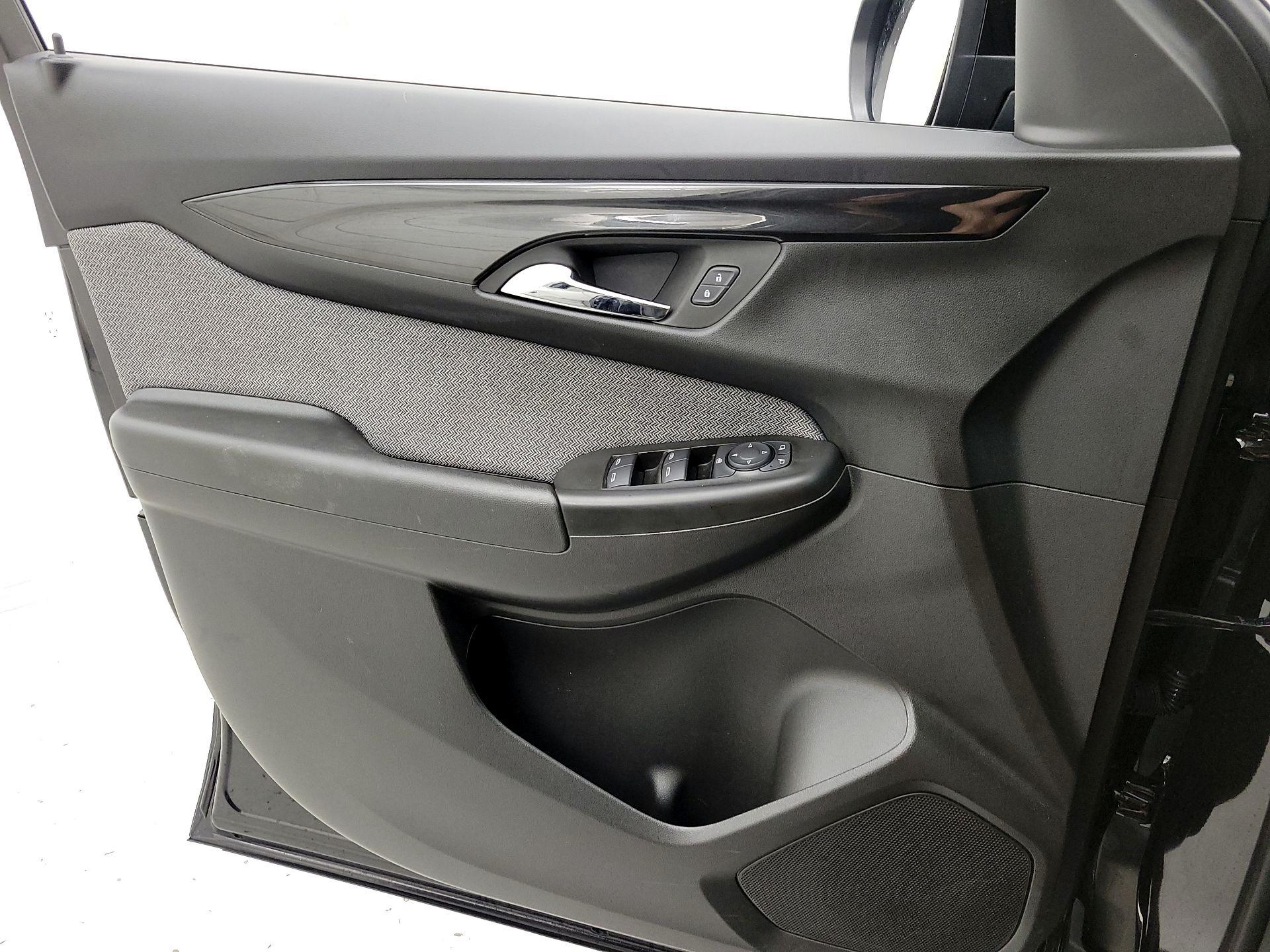 Thumbnail: 2025 Chevrolet TrailBlazer - 12