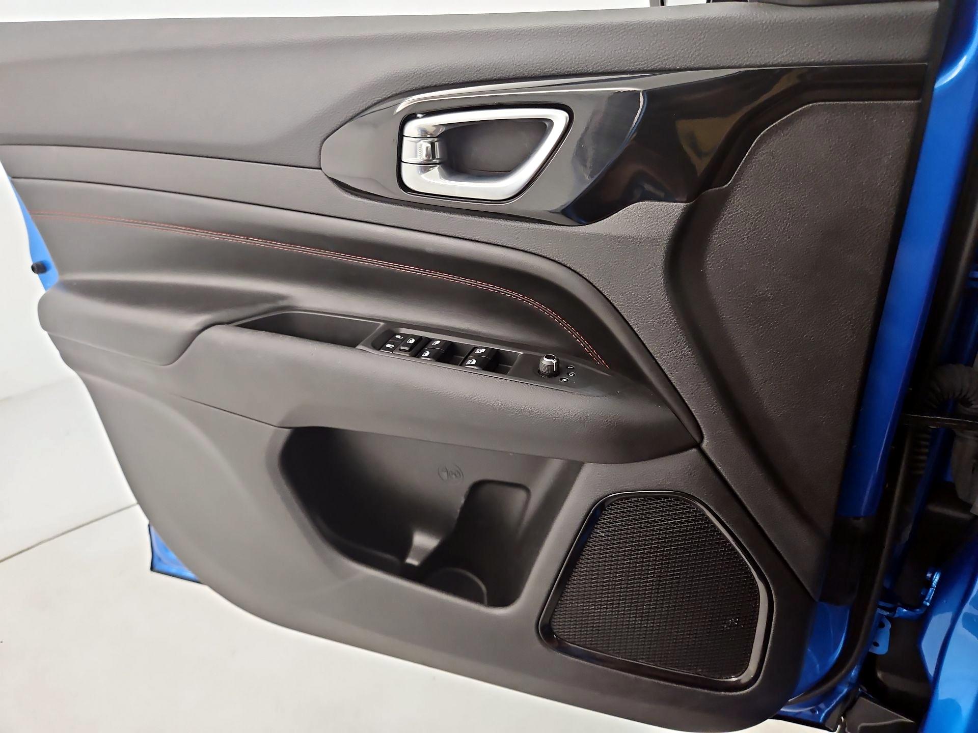 Thumbnail: 2025 Jeep Compass - 12