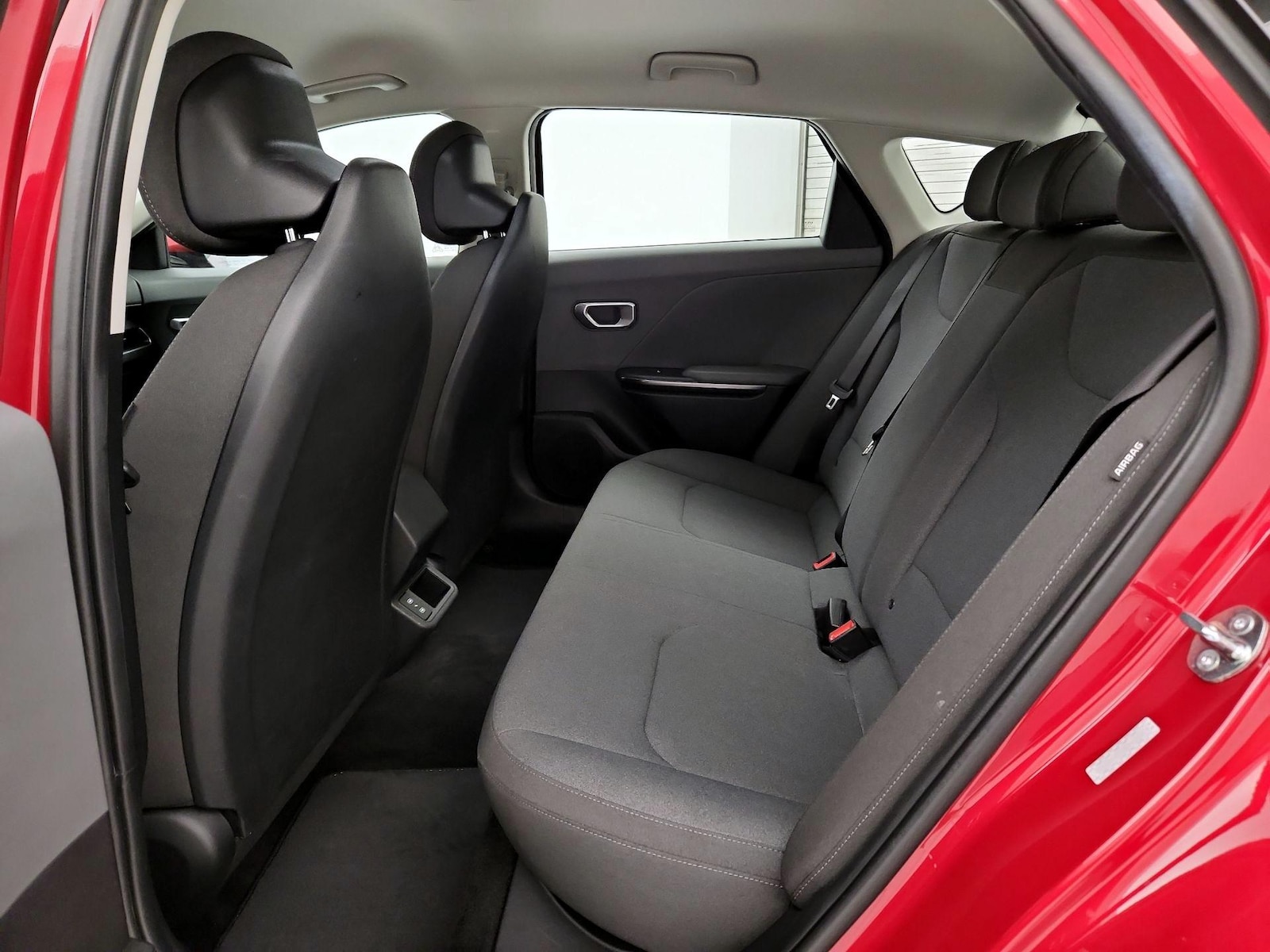 2025 Kia K4 LXS - Photo 20