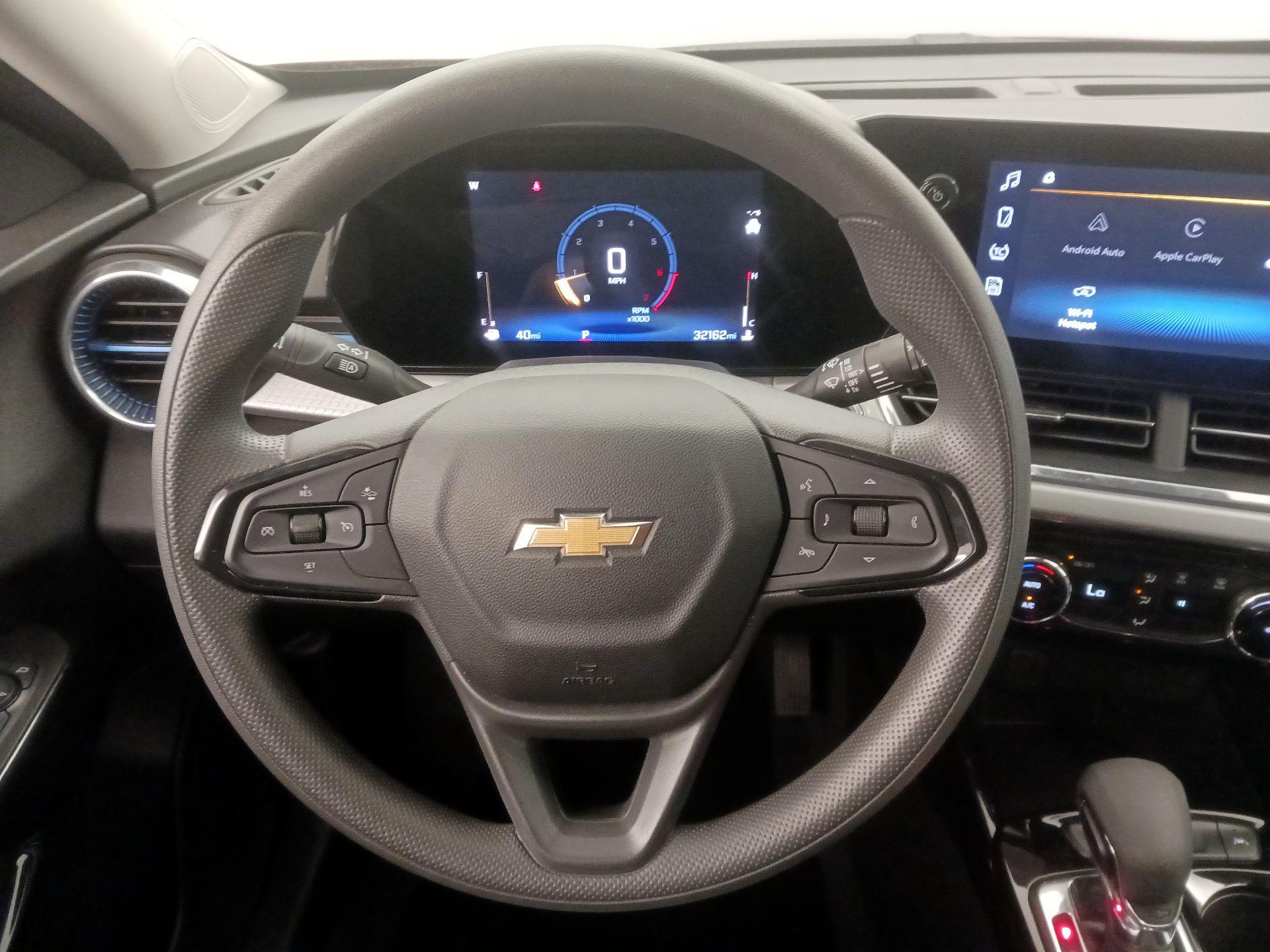Thumbnail: 2025 Chevrolet Trax - 10