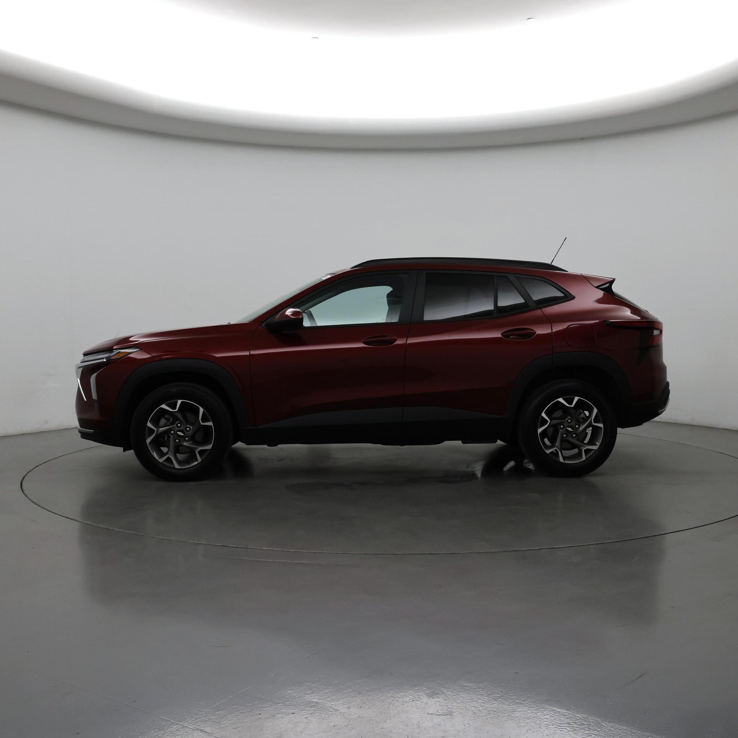 Thumbnail: 2025 Chevrolet Trax - 3