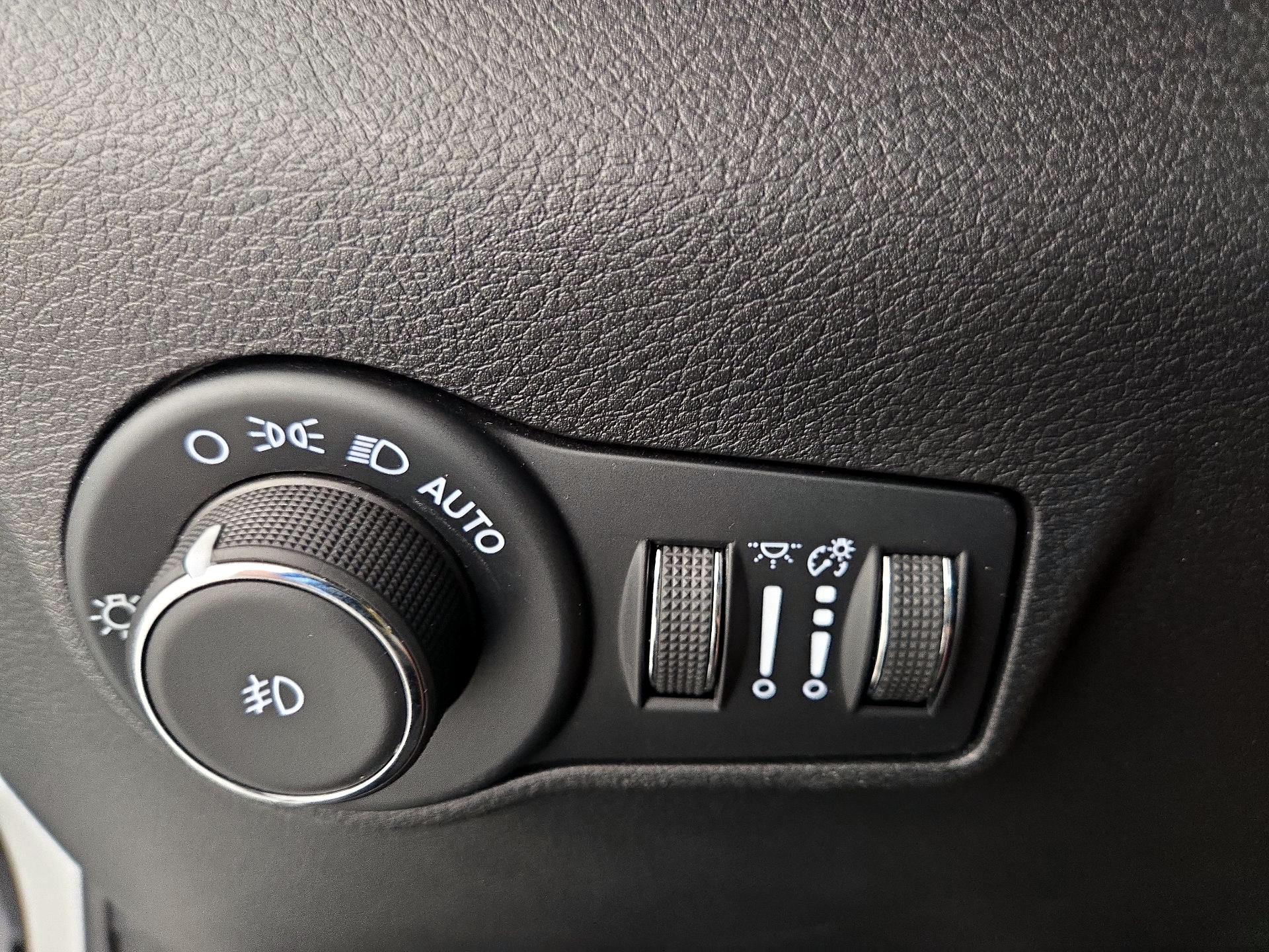 Thumbnail: 2025 Jeep Compass - 13
