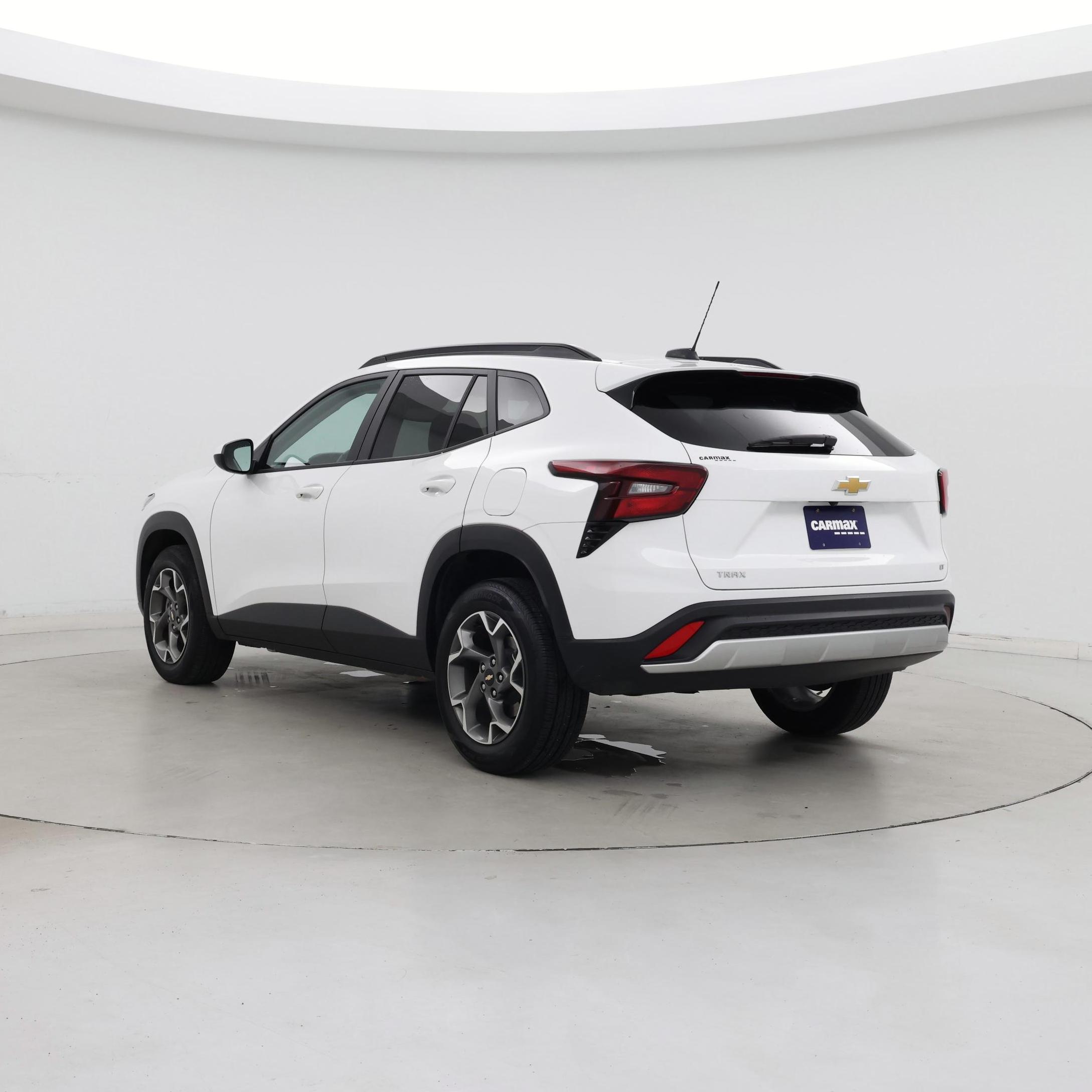 Thumbnail: 2025 Chevrolet Trax - 2