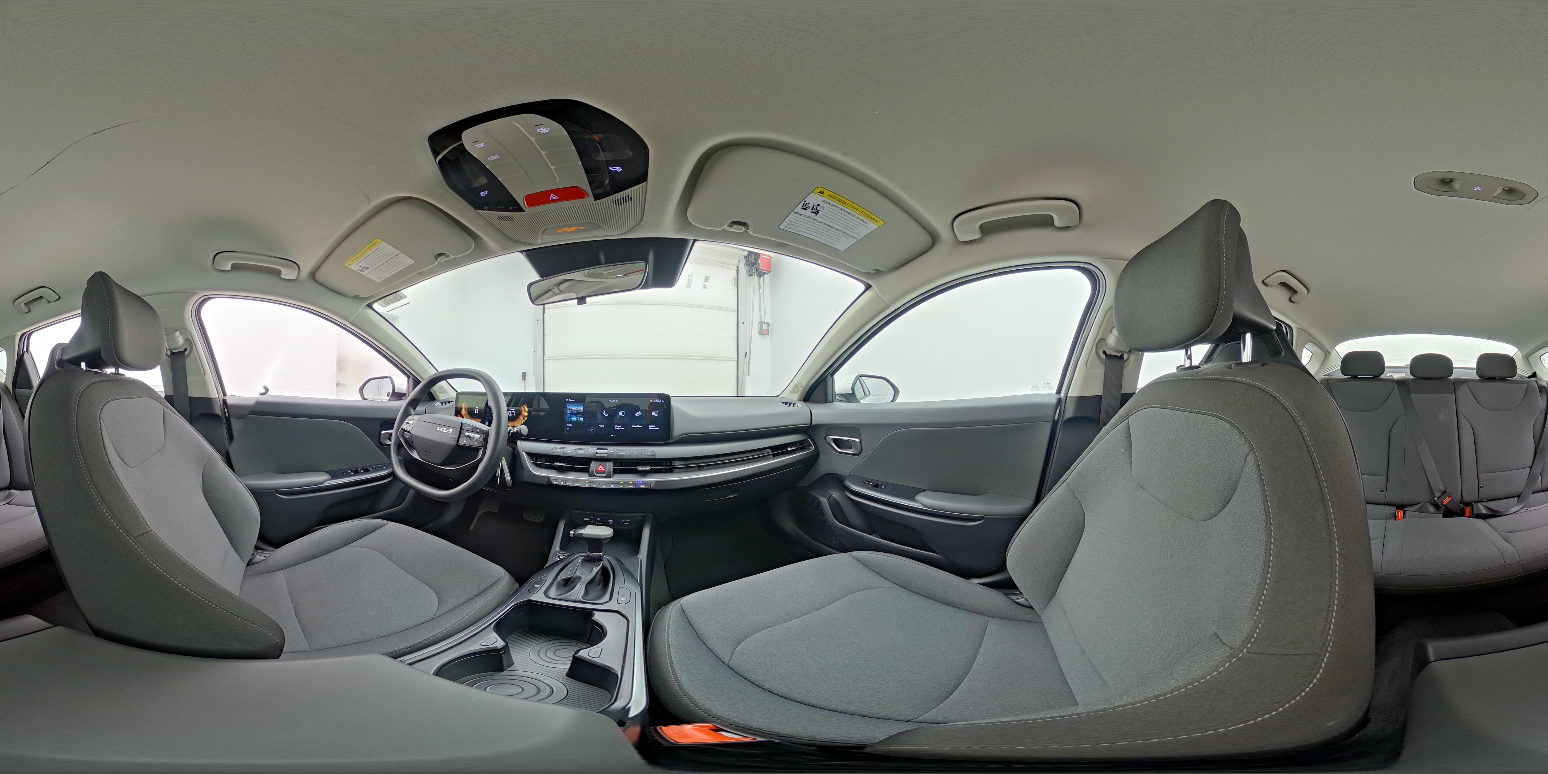 2025 Kia K4 LXS - Photo 25