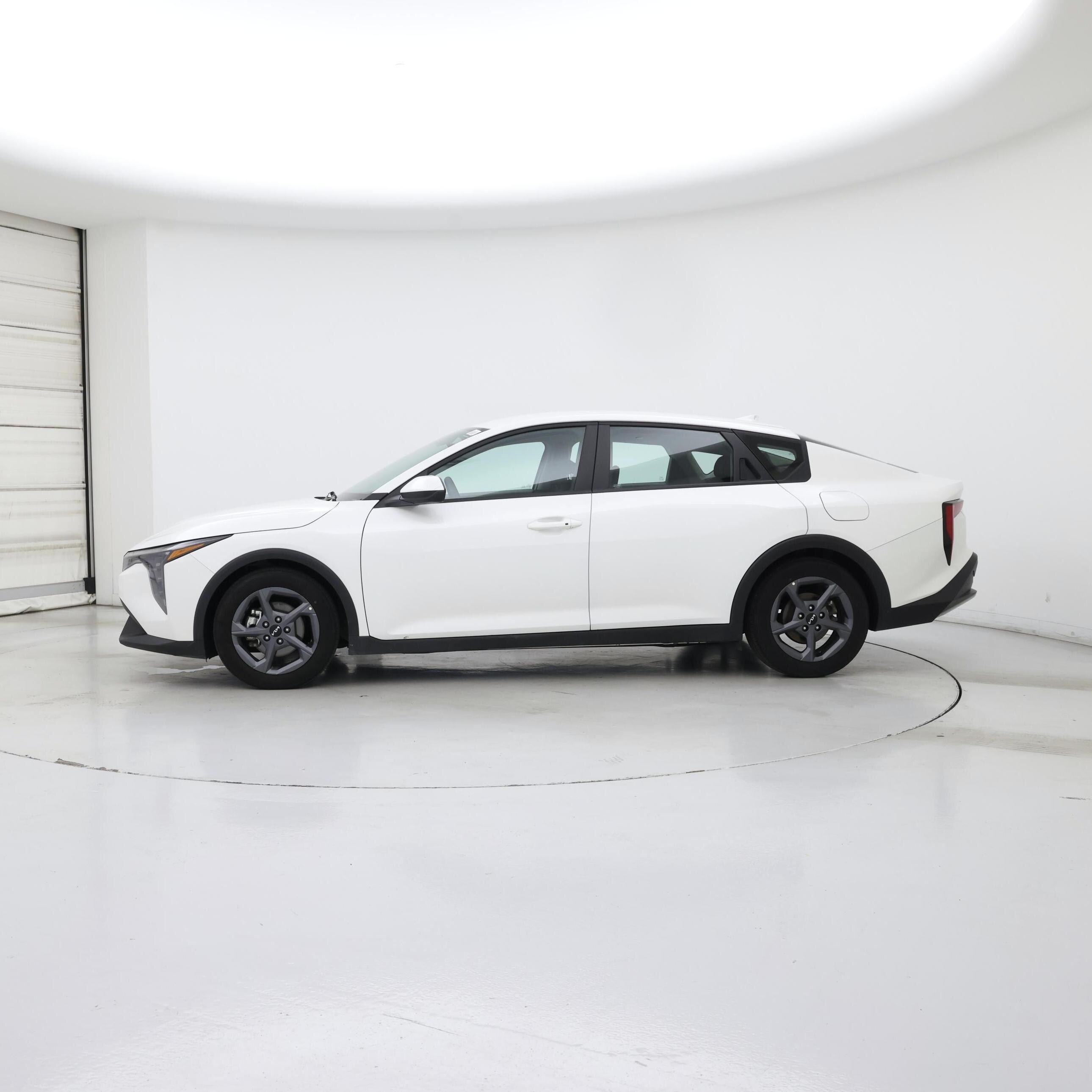 Thumbnail: 2025 Kia K4 - 3