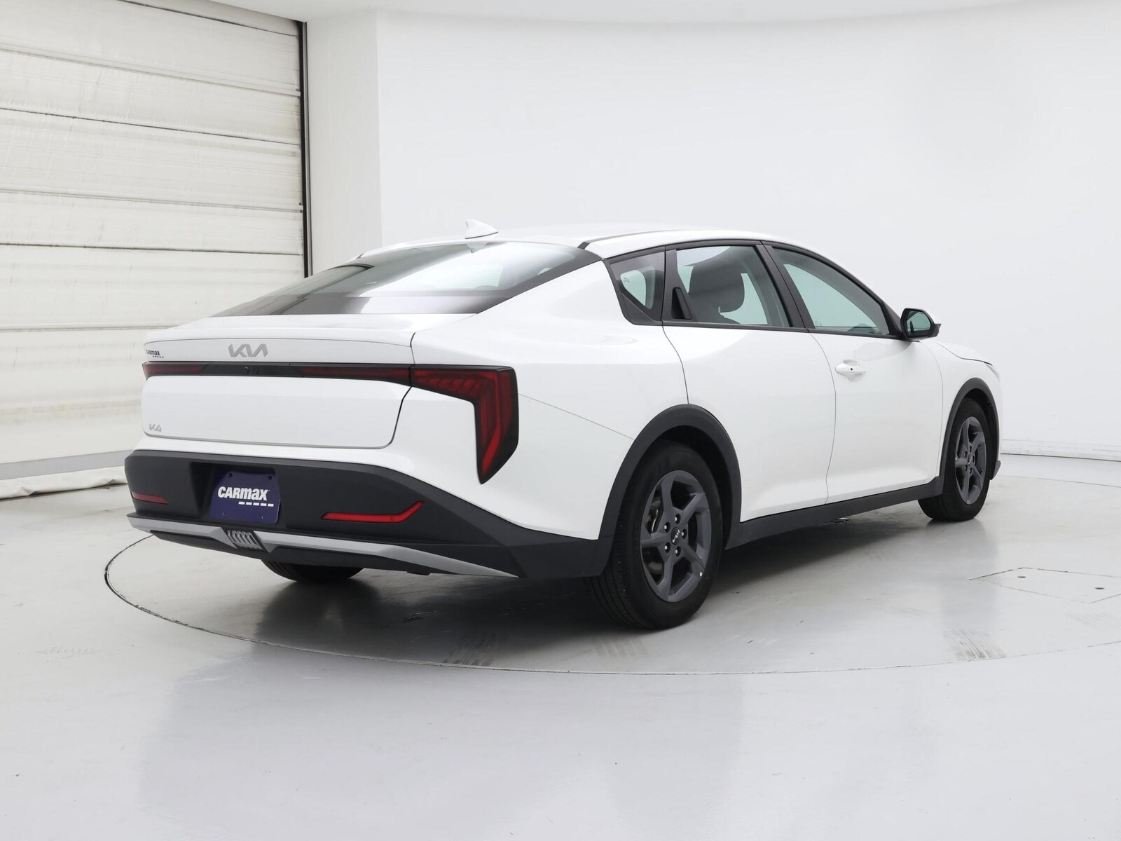 2025 Kia K4 LXS - Photo 9