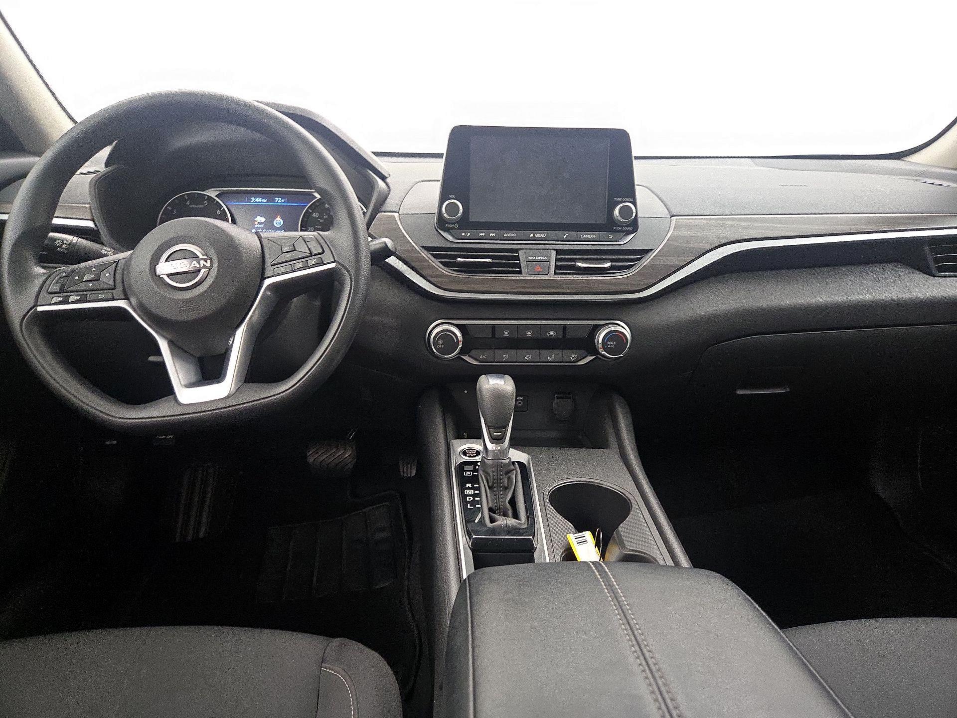 Thumbnail: 2025 Nissan Altima - 9