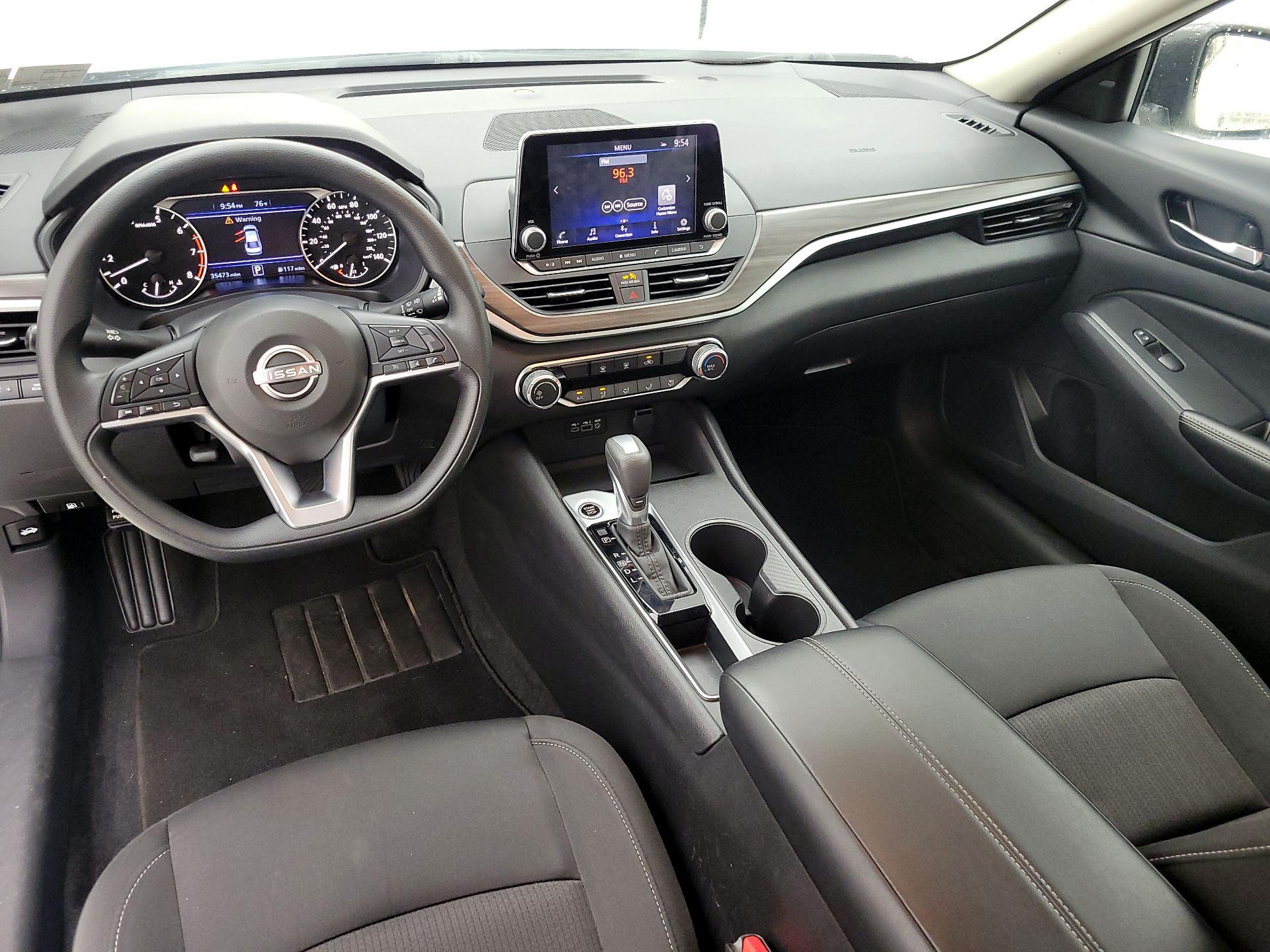 Thumbnail: 2025 Nissan Altima - 9