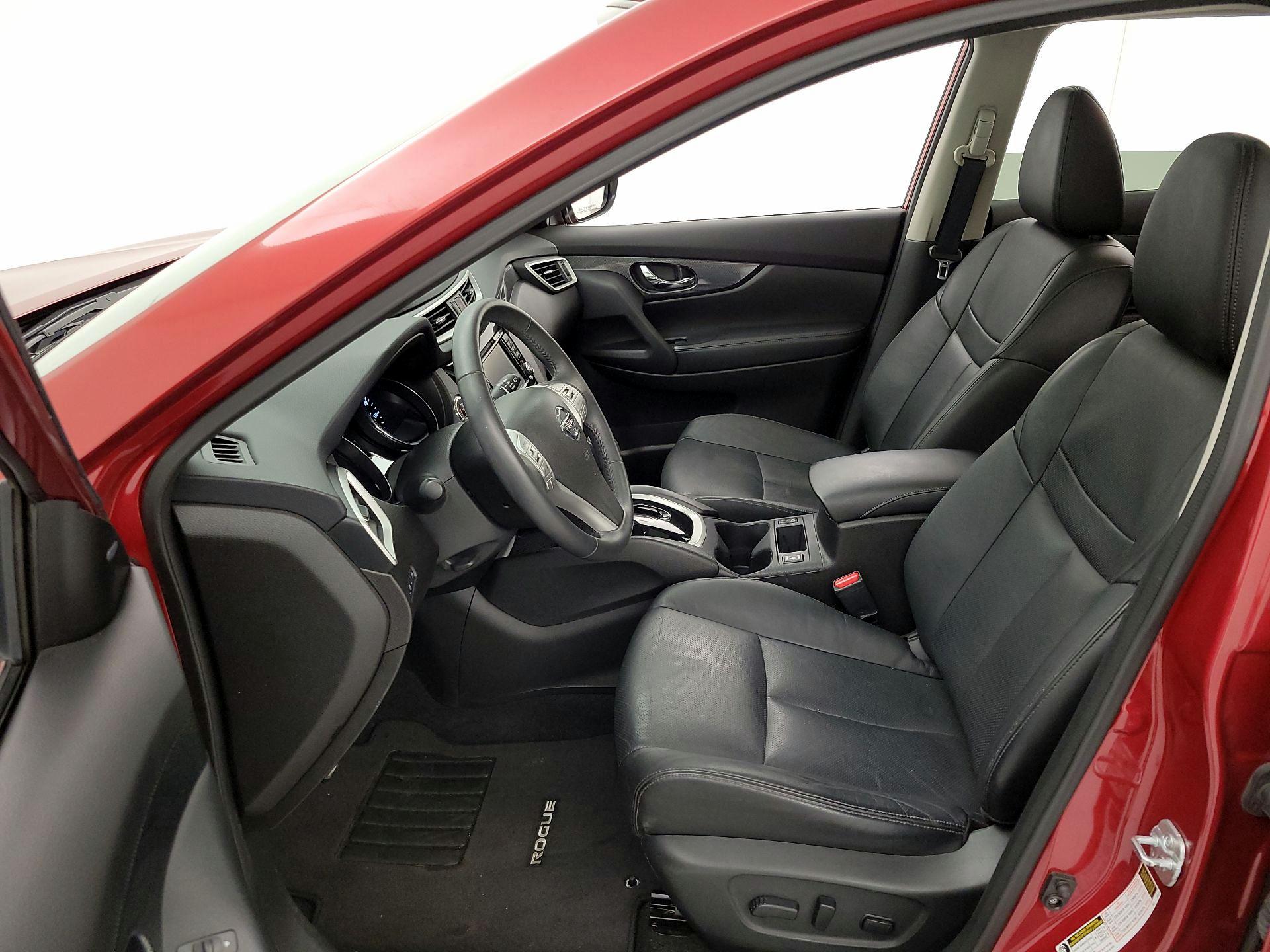 Thumbnail: 2015 Nissan Rogue - 11