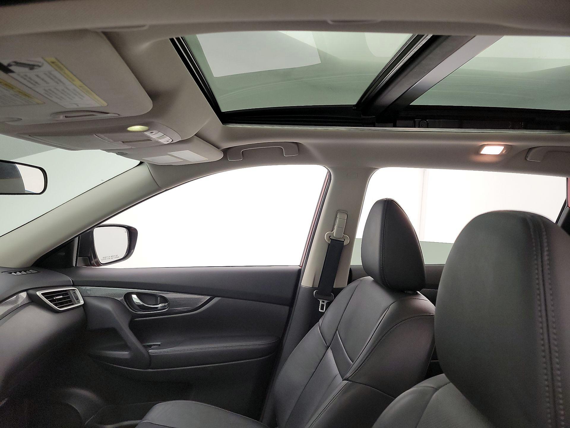 Thumbnail: 2015 Nissan Rogue - 20