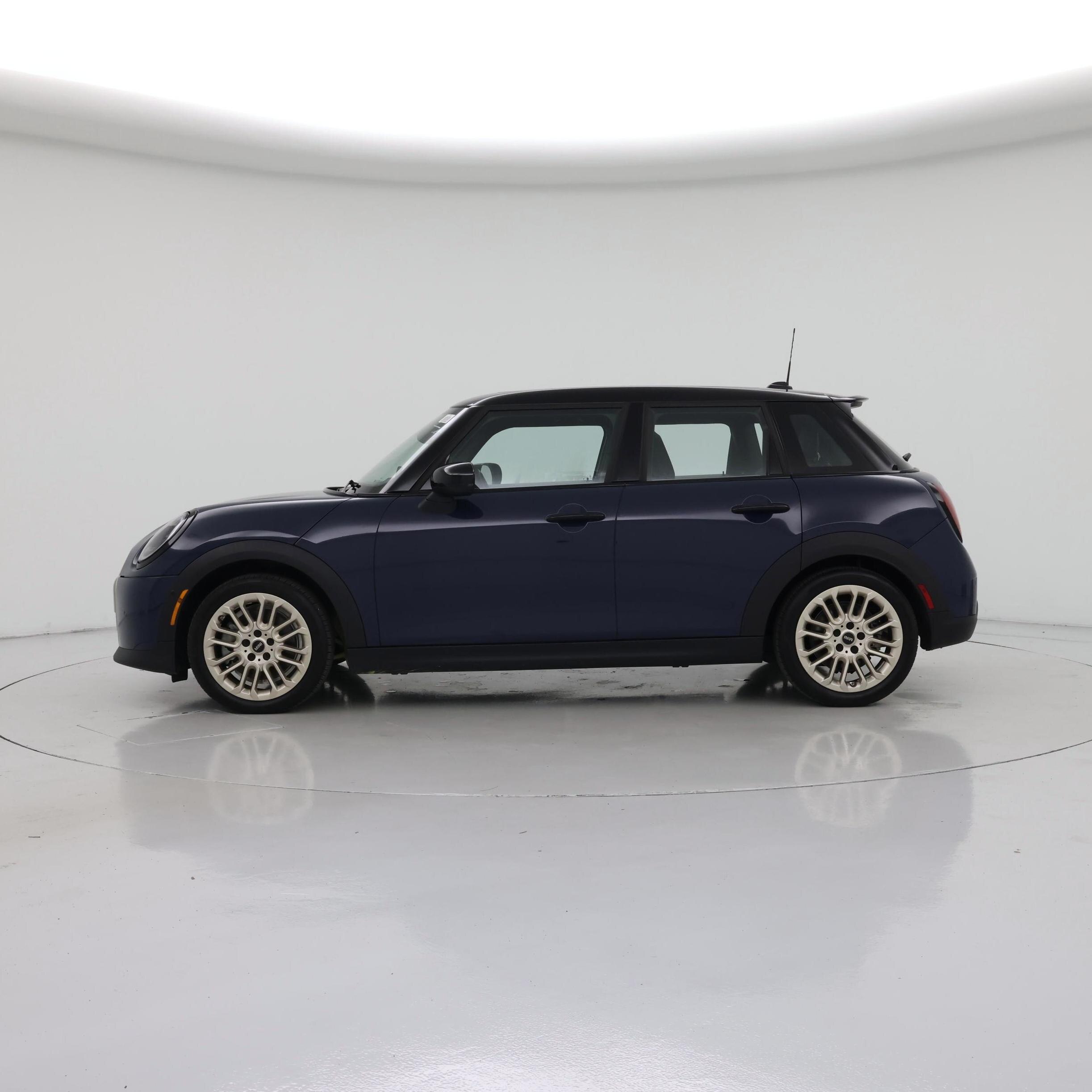 Thumbnail: 2025 MINI Cooper Hardtop - 3