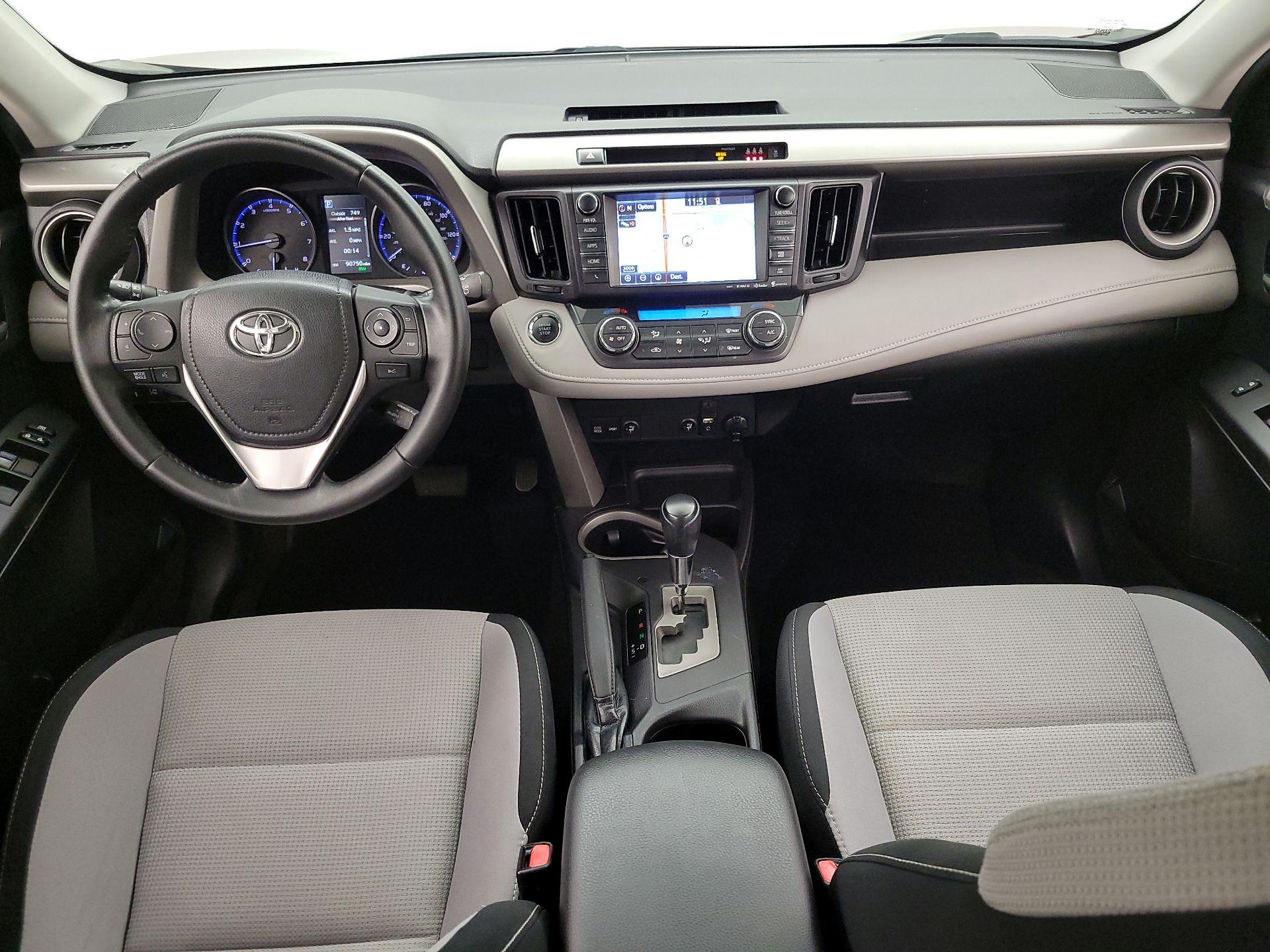 Thumbnail: 2018 Toyota RAV4 - 9