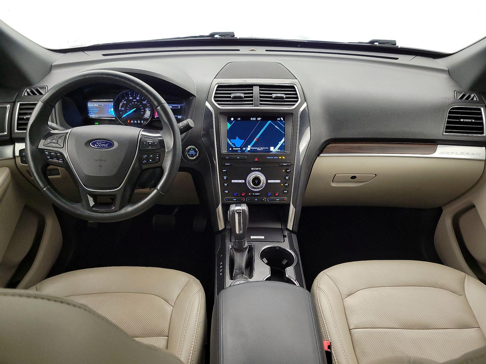 Thumbnail: 2019 Ford Explorer - 9