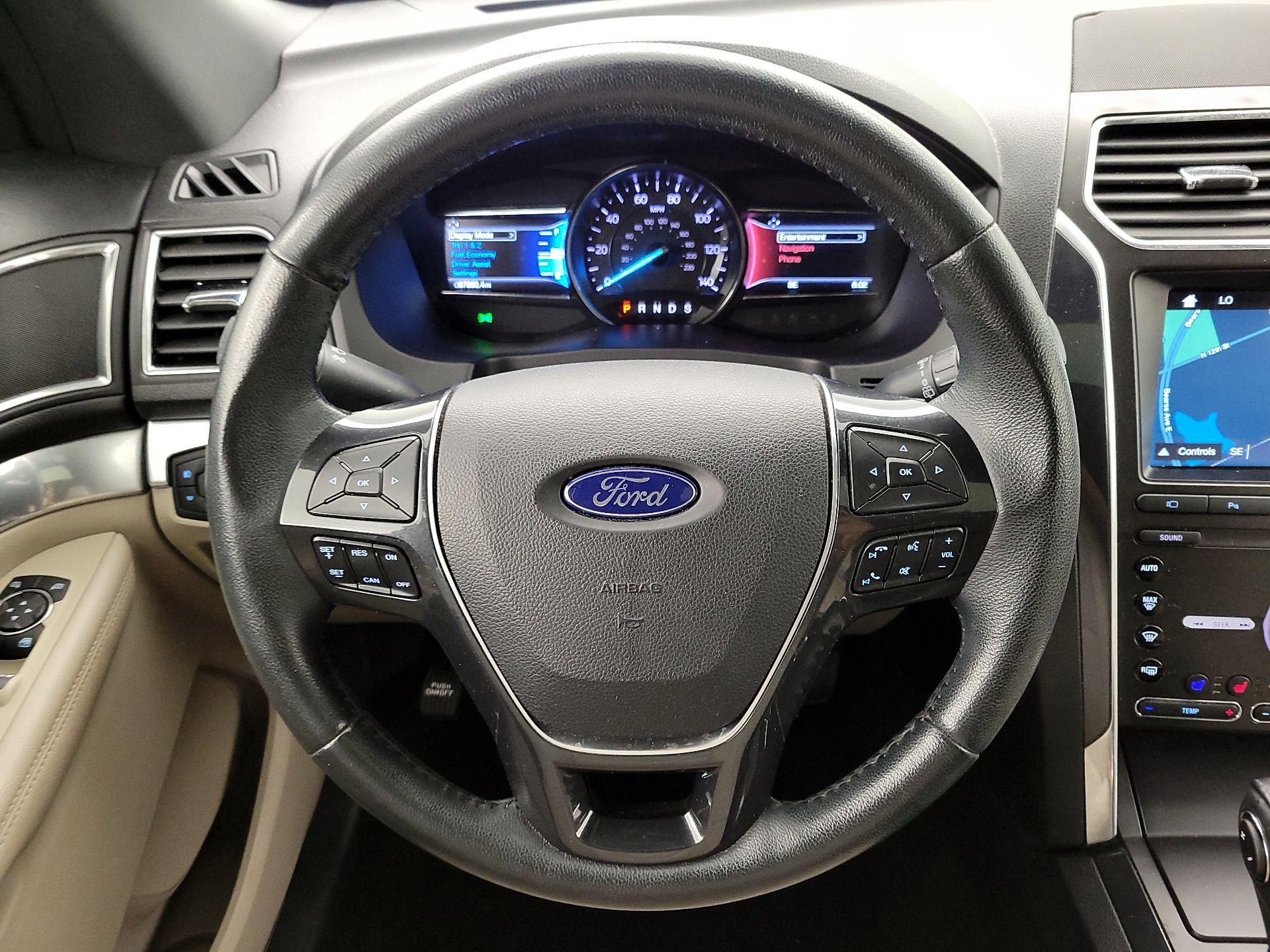 Thumbnail: 2019 Ford Explorer - 10