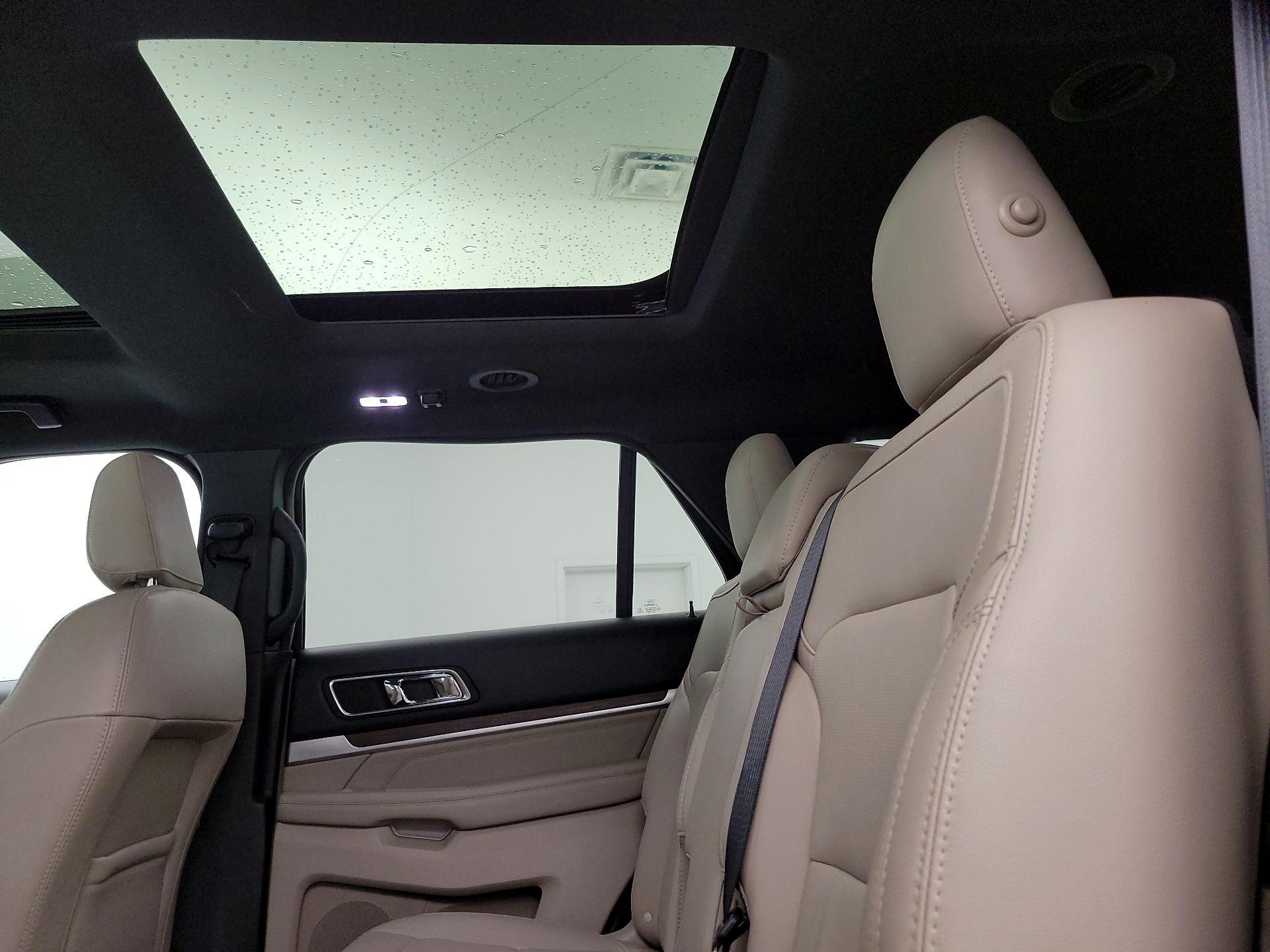 Thumbnail: 2019 Ford Explorer - 11