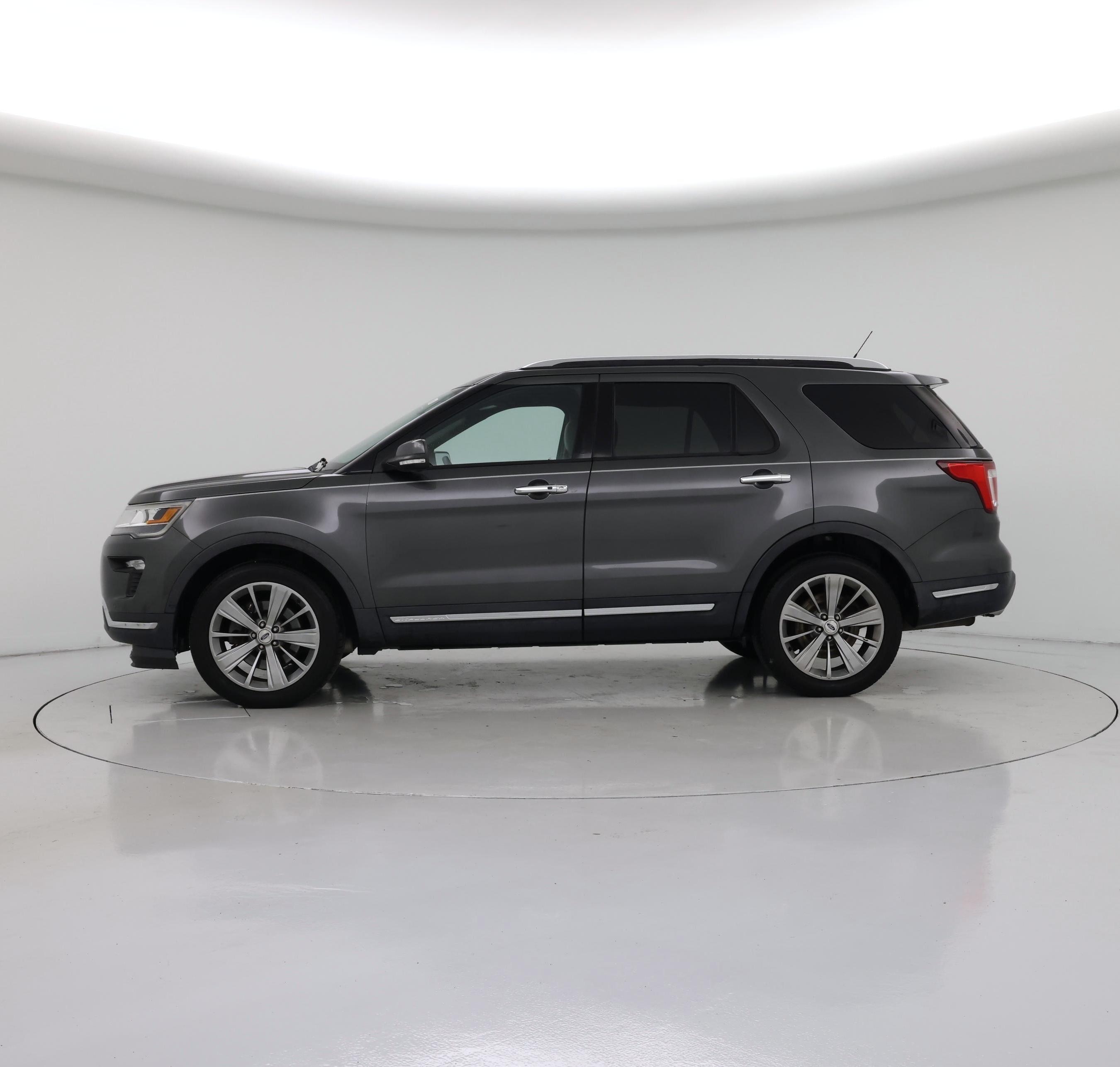 Thumbnail: 2019 Ford Explorer - 3
