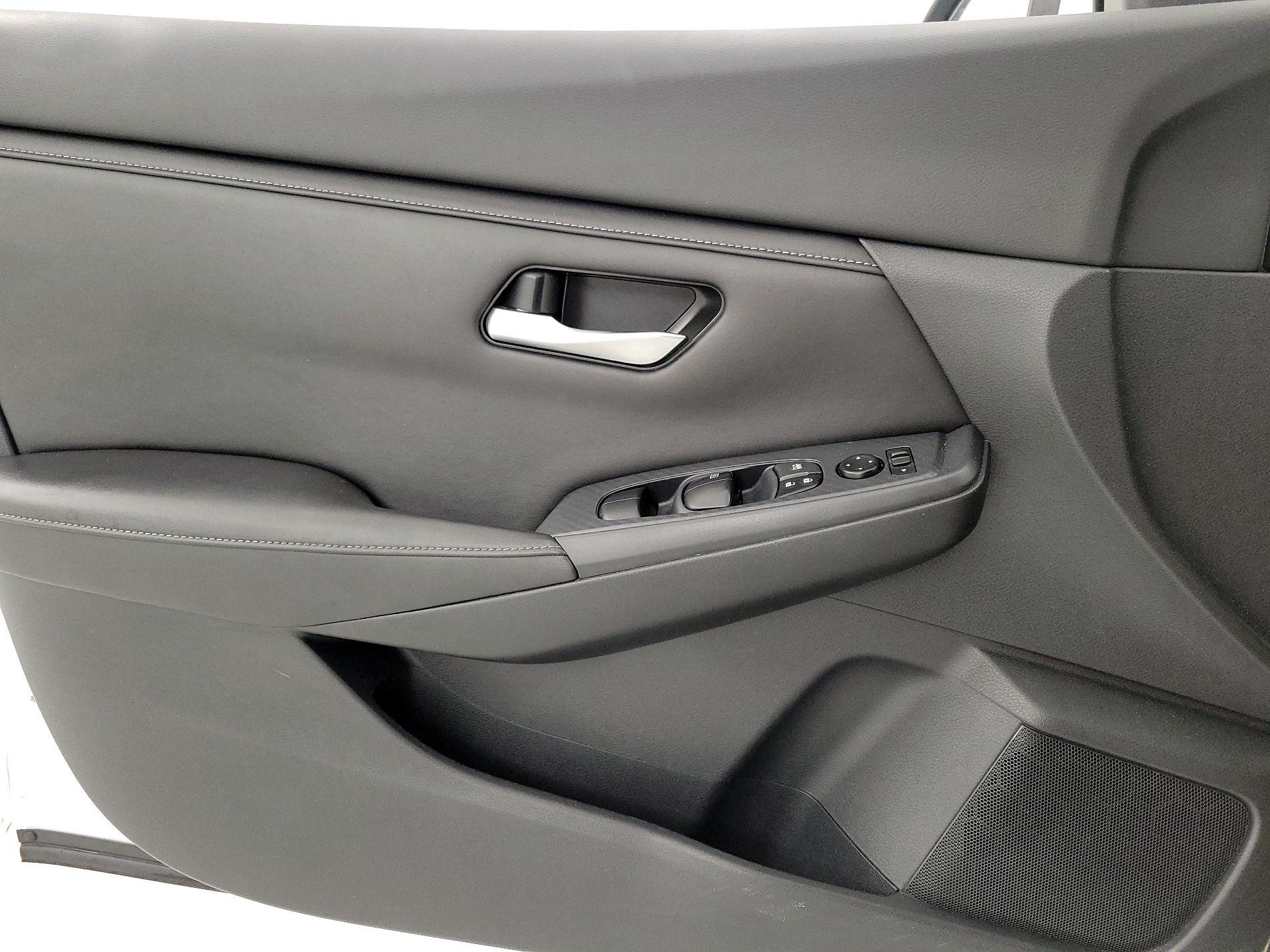 Thumbnail: 2020 Nissan Sentra - 12