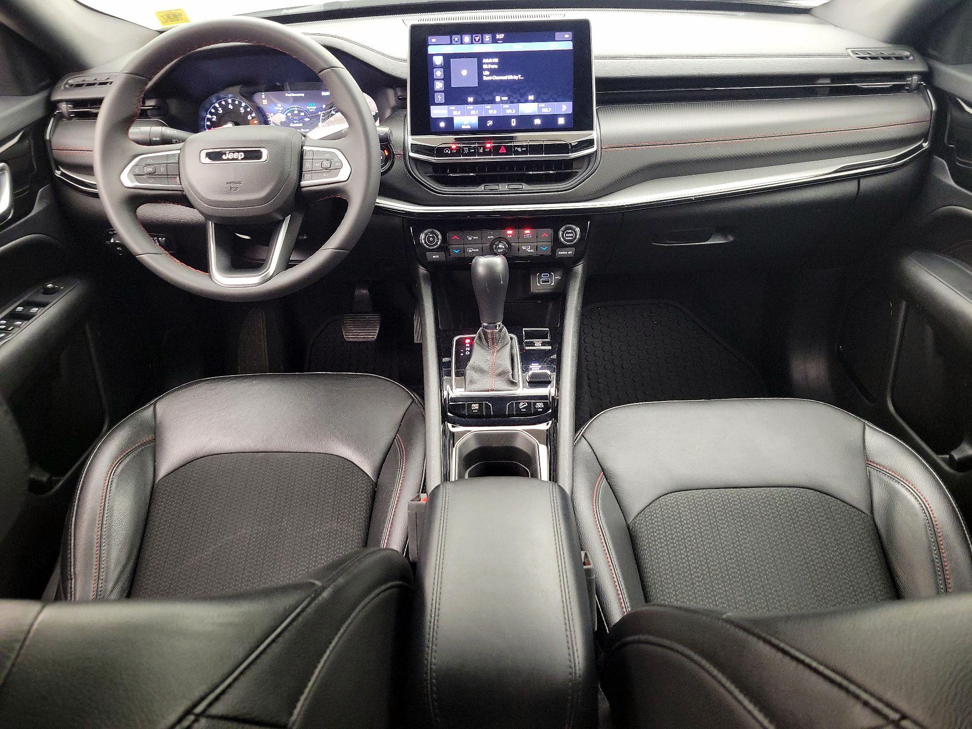 Thumbnail: 2025 Jeep Compass - 9