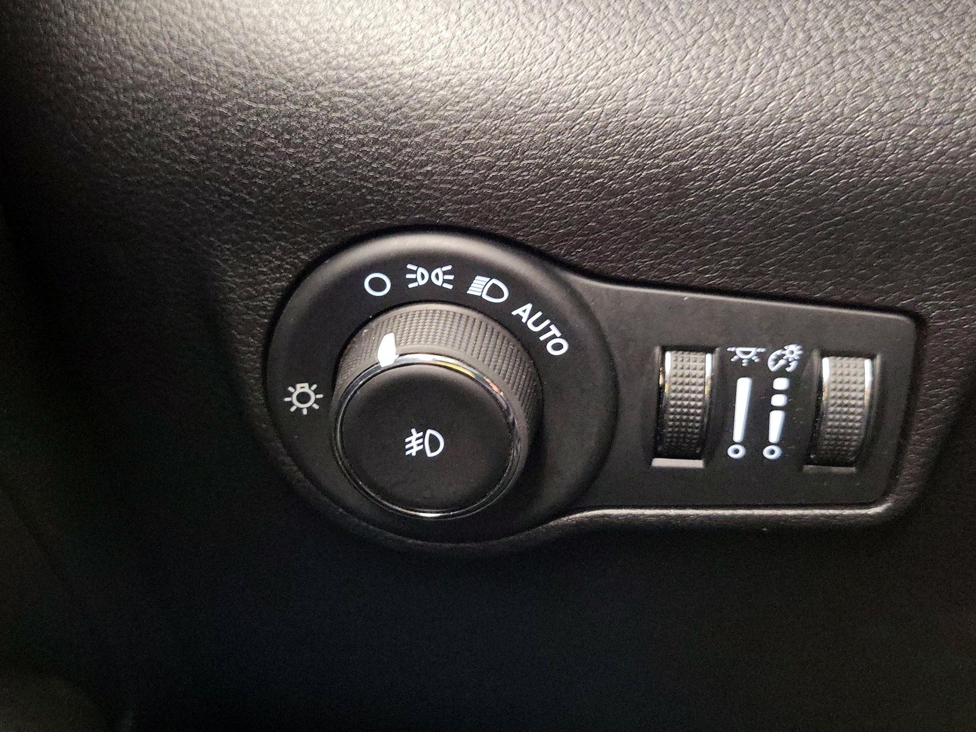 Thumbnail: 2025 Jeep Compass - 13