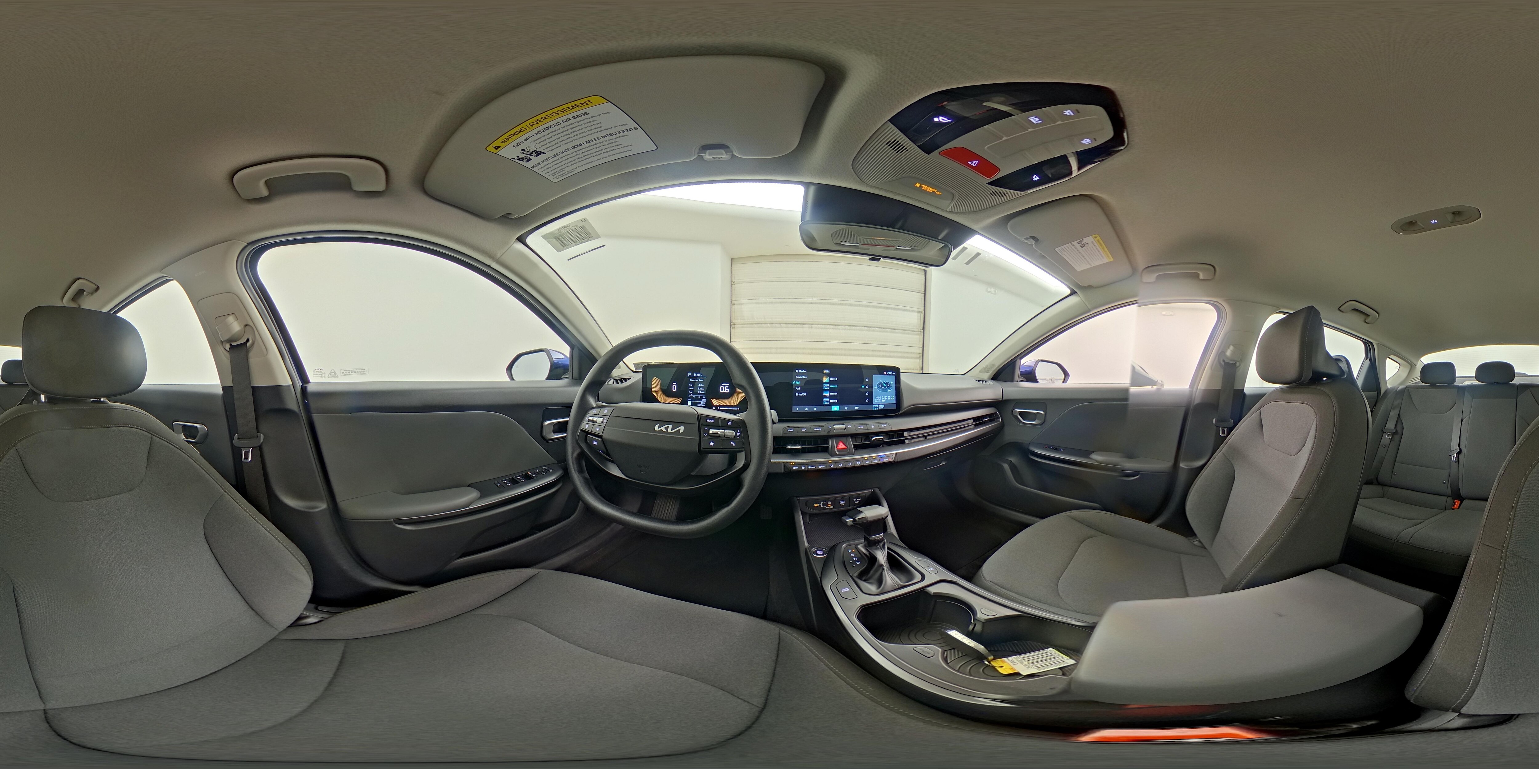 2025 Kia K4 LXS - Photo 24