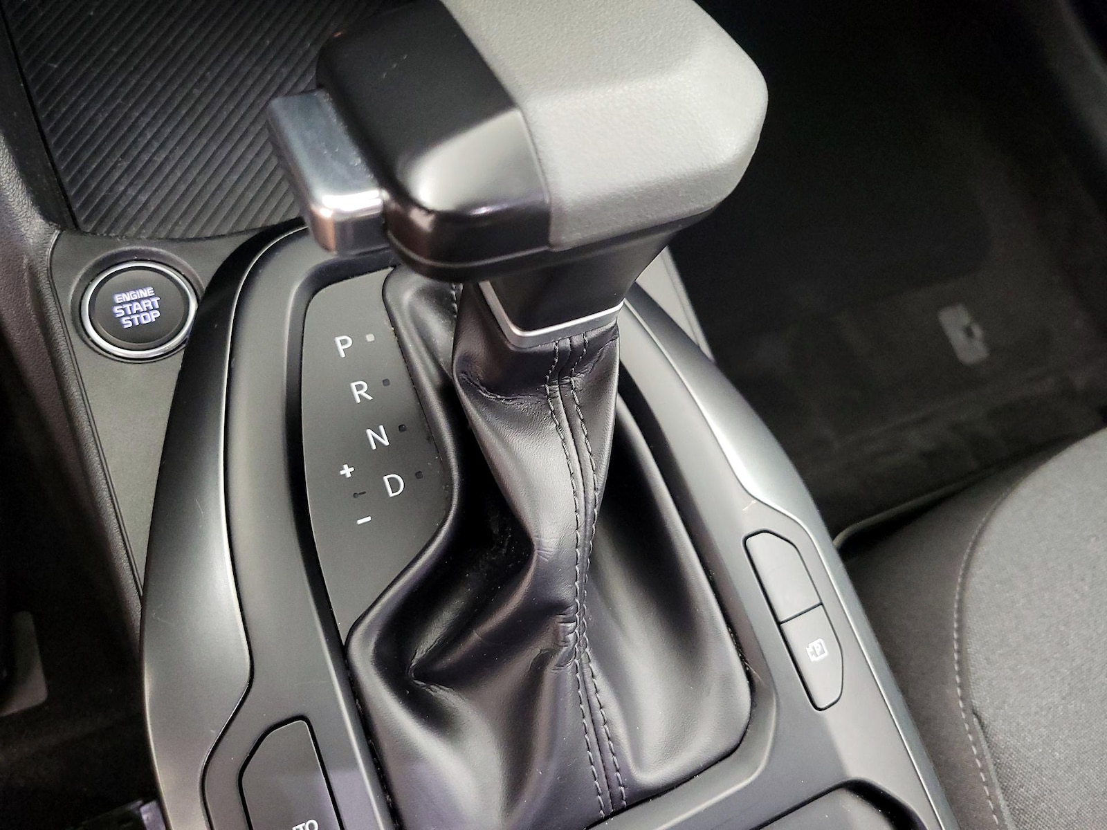 2025 Kia K4 LXS - Photo 18