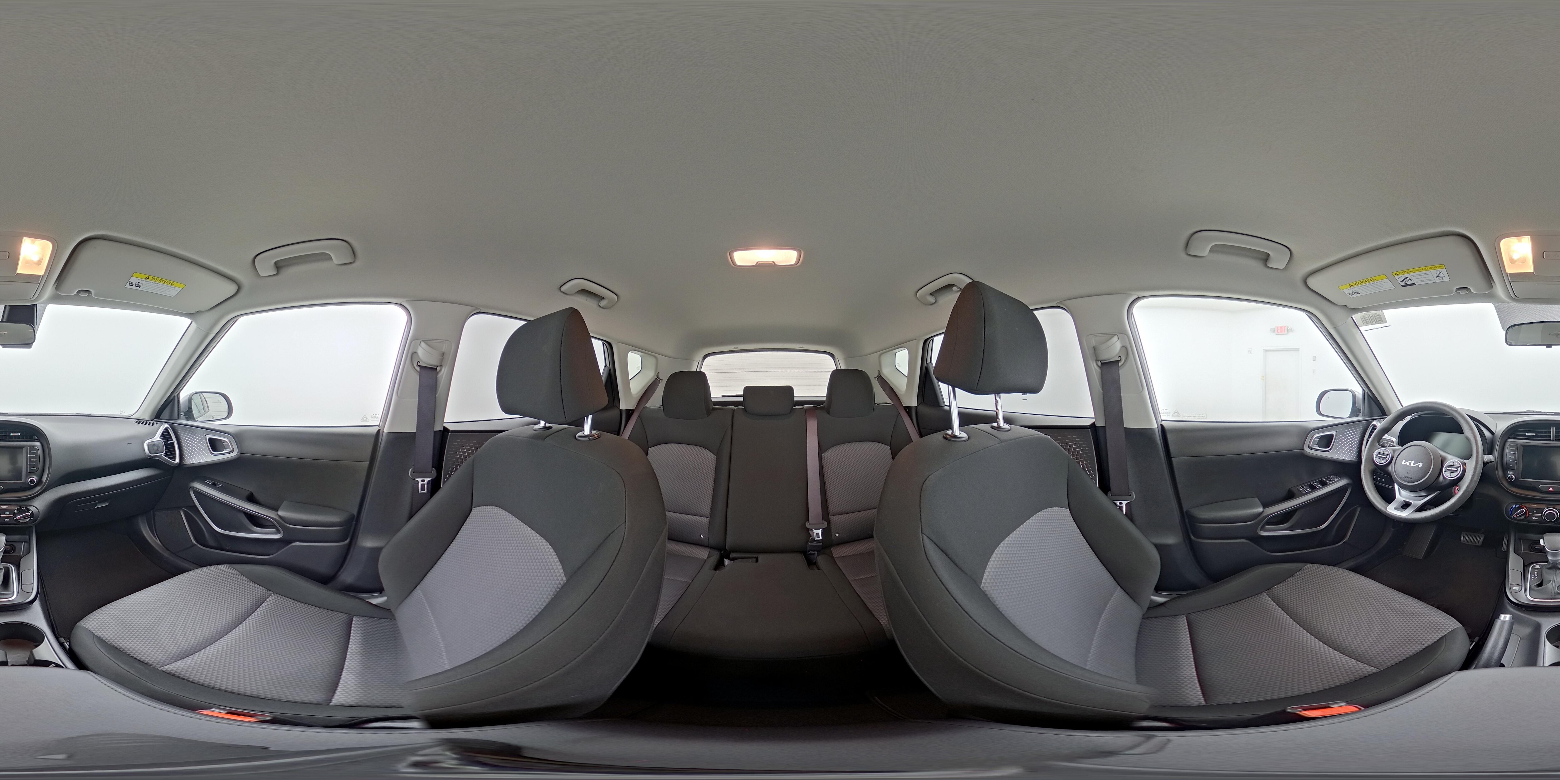 2025 Kia Soul LX - Photo 24