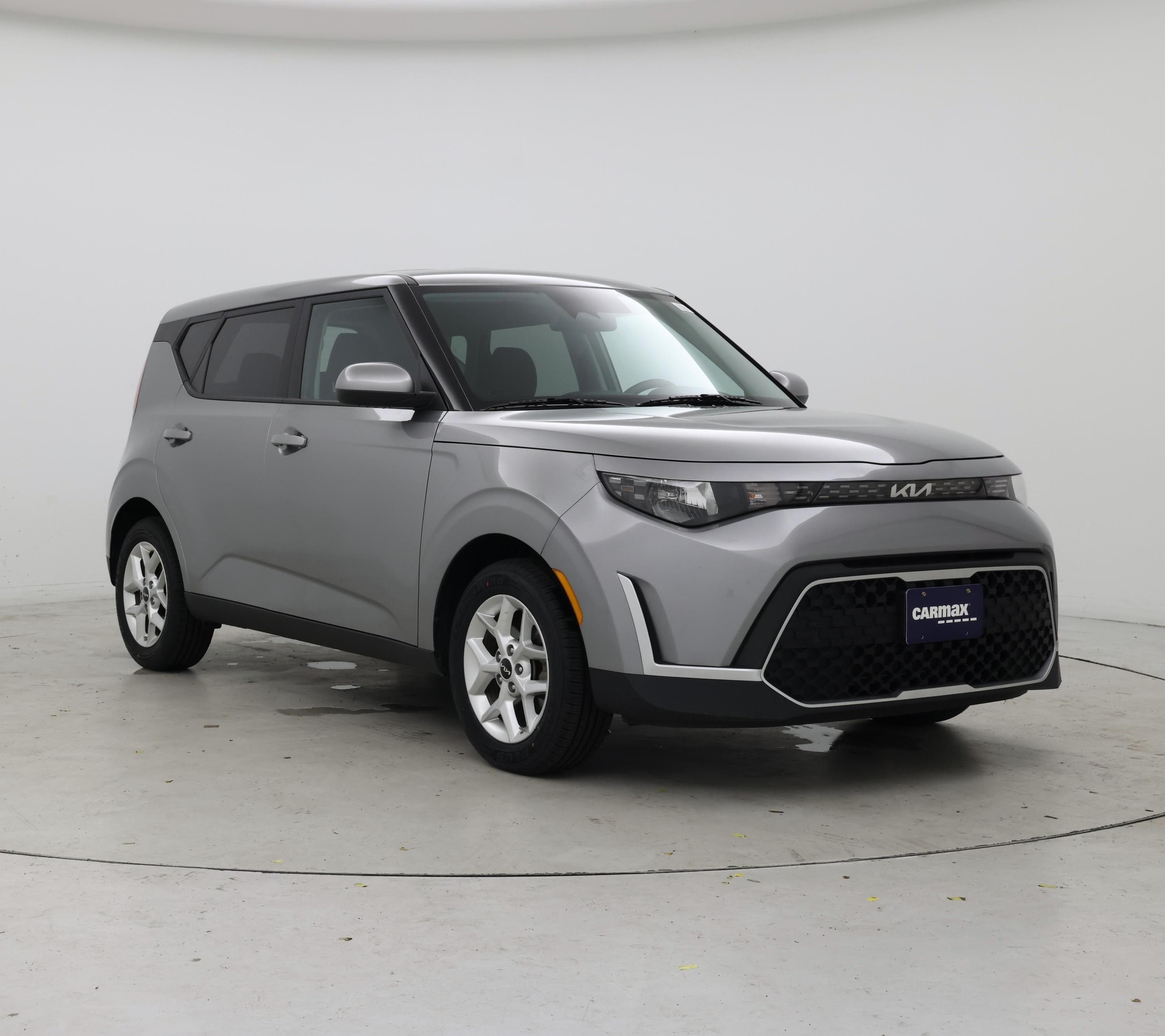 Gray 2025 Kia Soul SUV / Crossover Front-Wheel Drive Automatic