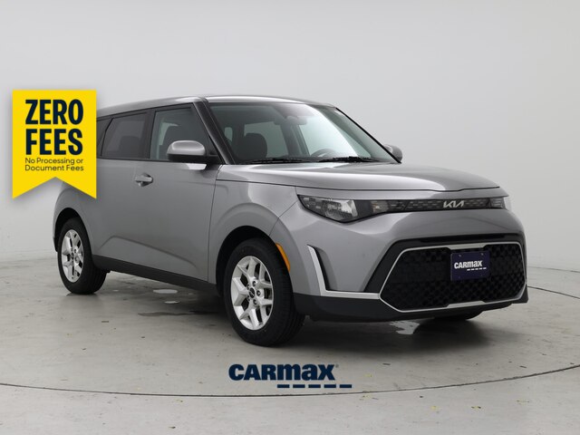 Gray 2025 Kia Soul SUV / Crossover Front-Wheel Drive Automatic