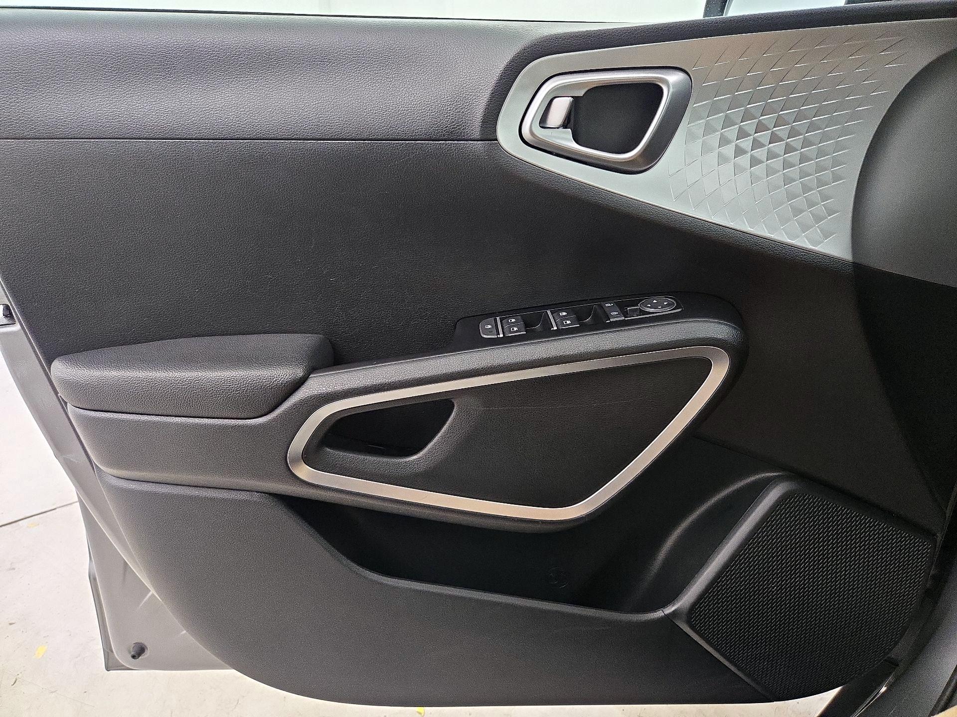 Thumbnail: 2025 Kia Soul - 12