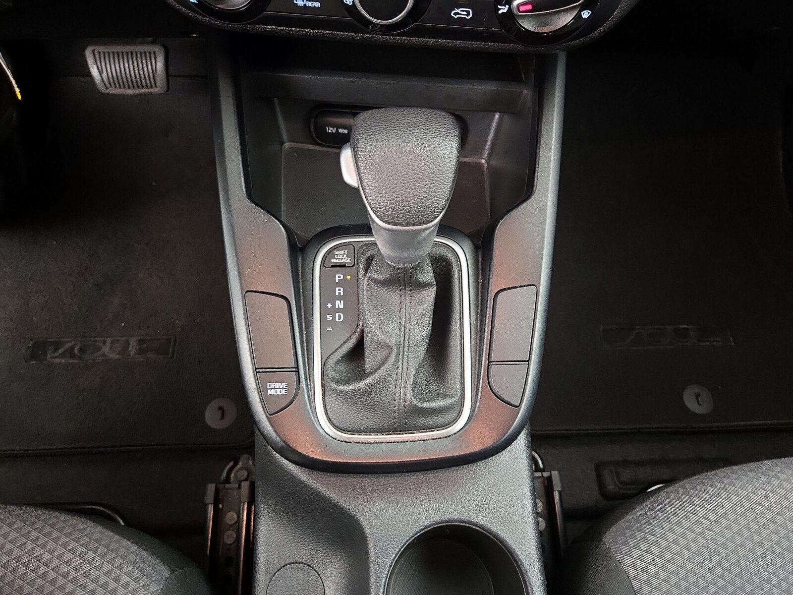 2025 Kia Soul LX - Photo 18