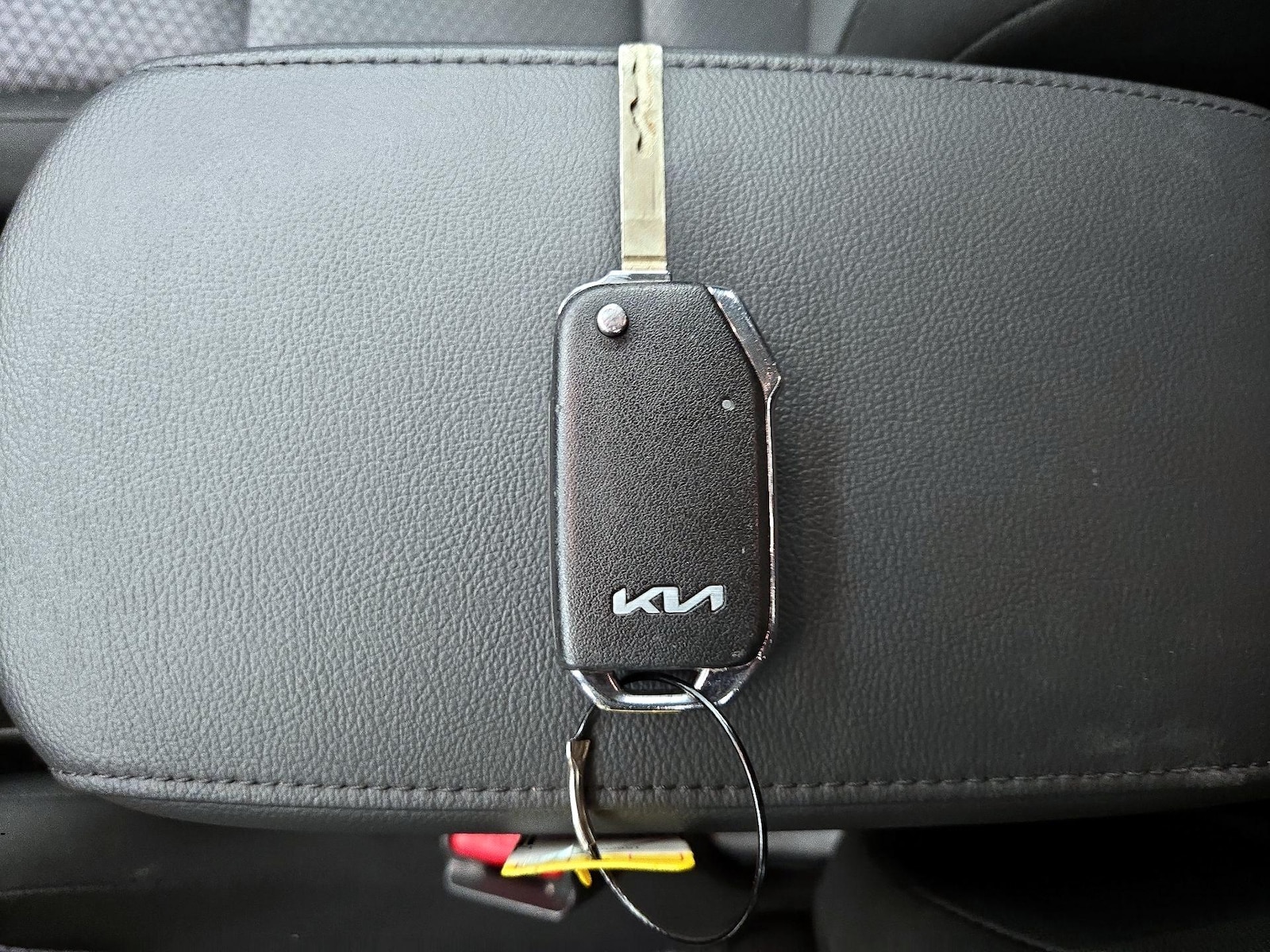 2025 Kia Soul LX - Photo 23