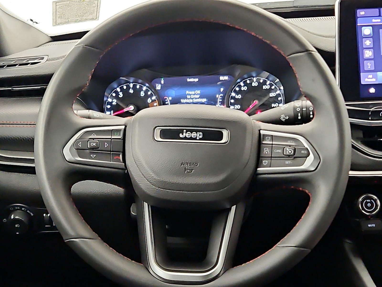 2025 Jeep Compass Trailhawk - Photo 11